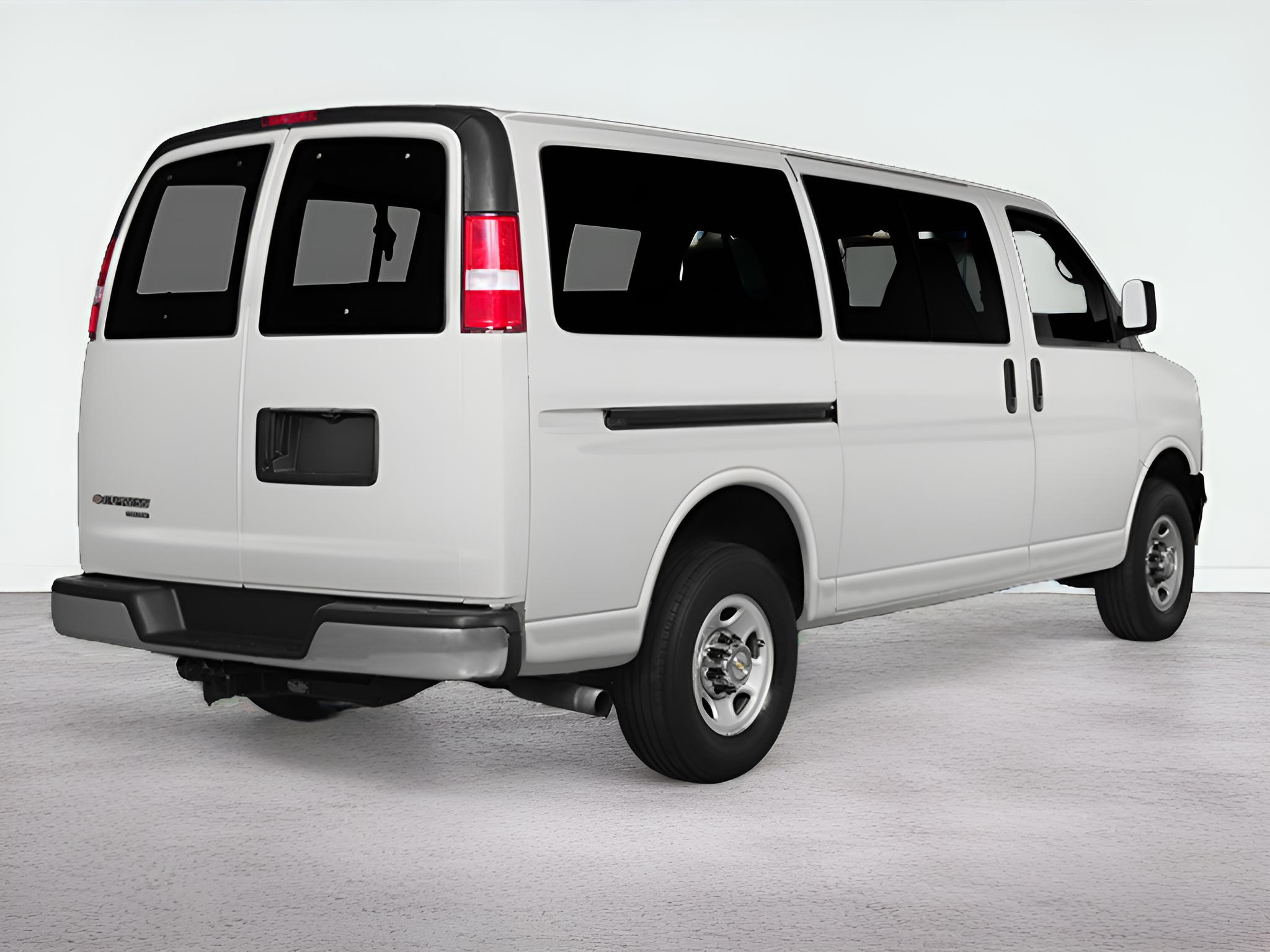 2014 Chevrolet Express Passenger LT