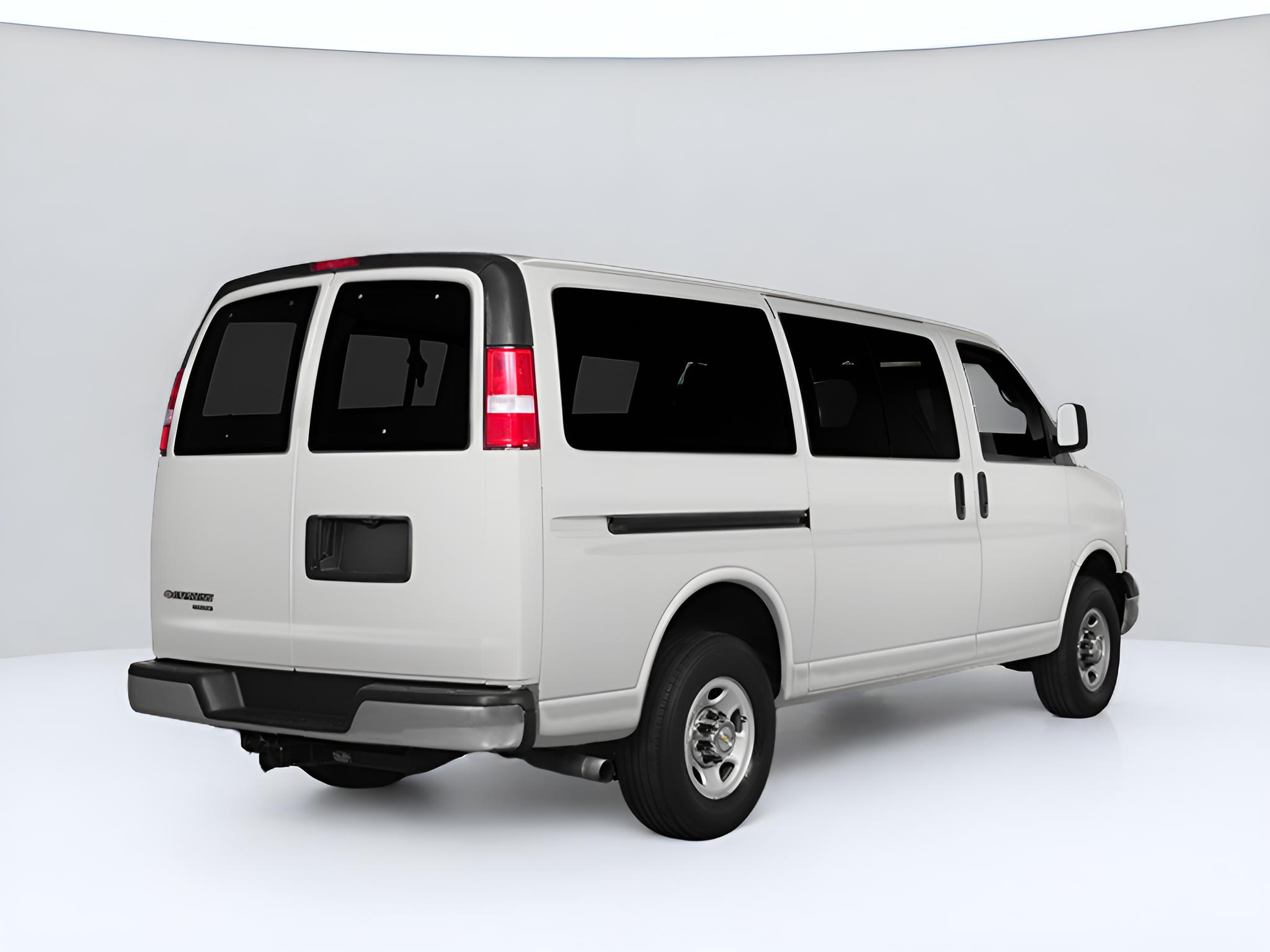 2014 Chevrolet Express Passenger LT