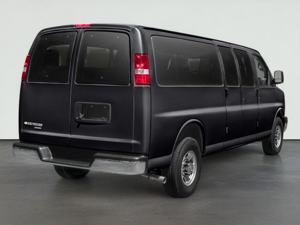 2017 Chevrolet Express Passenger LT