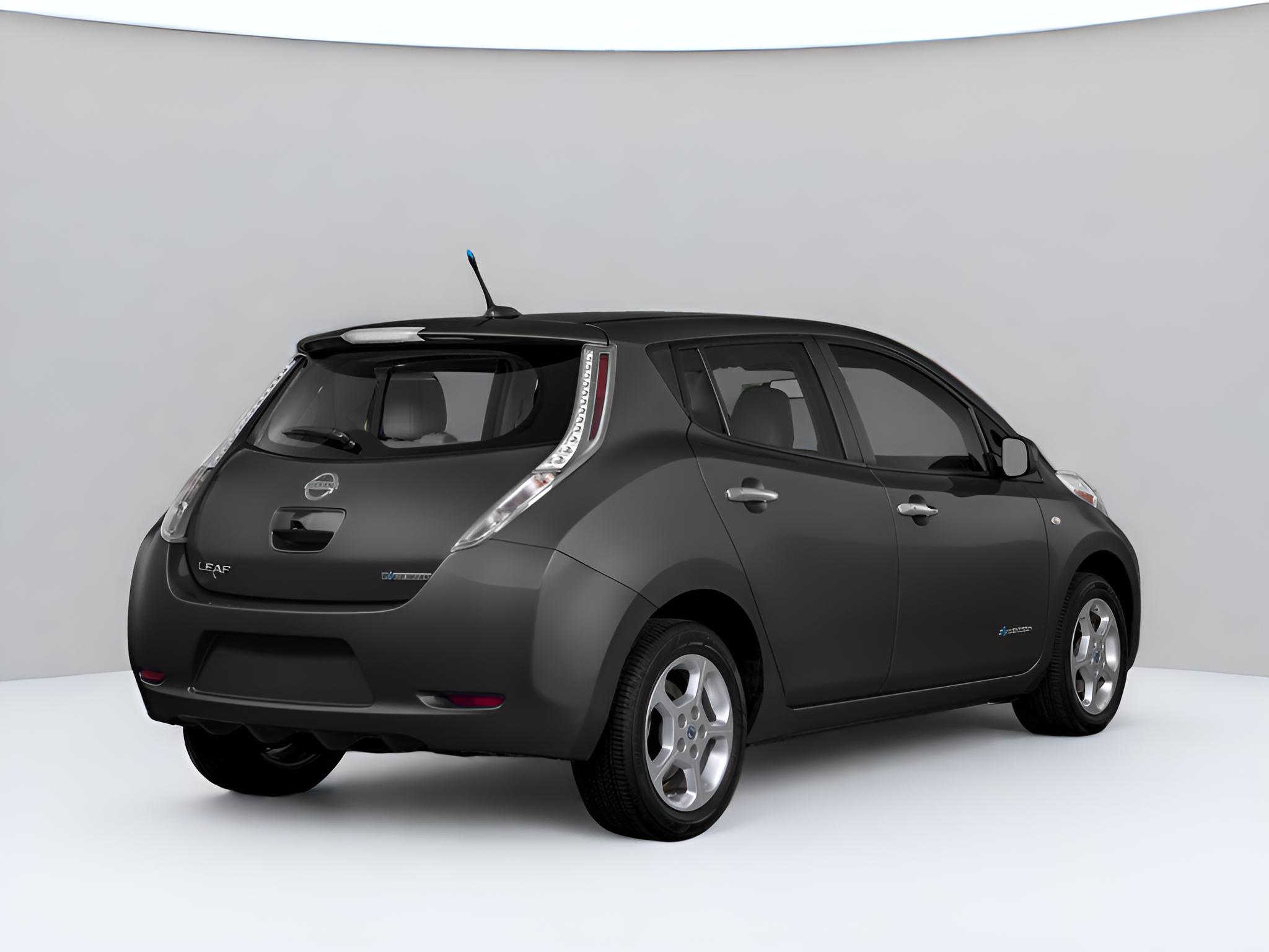 2015 Nissan LEAF S