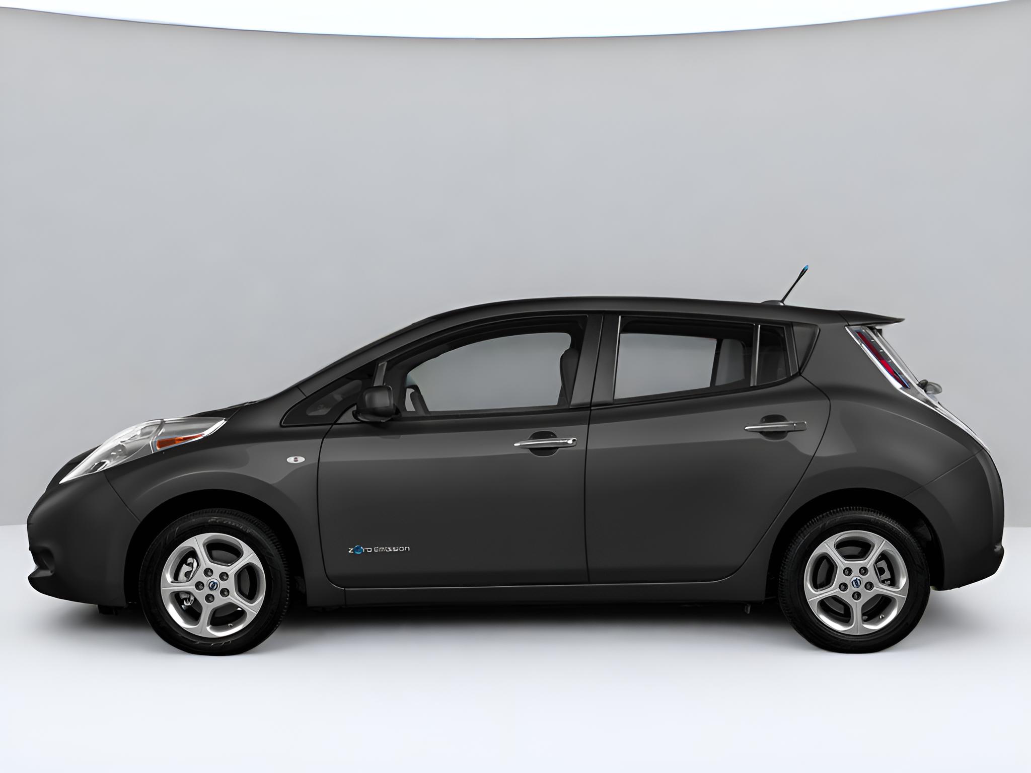 2015 Nissan LEAF S