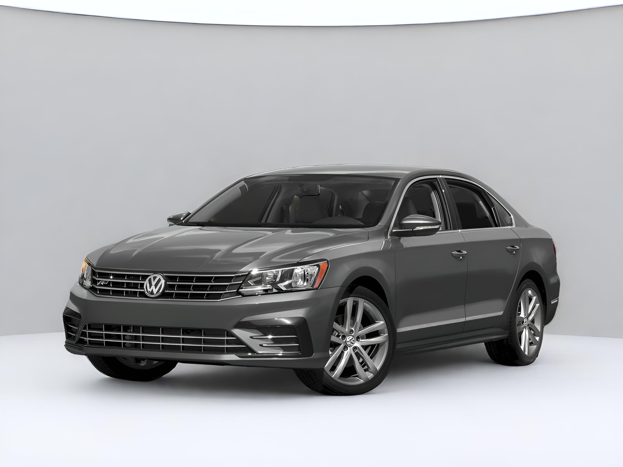 2017 Volkswagen Passat R-Line w/Comfort Pkg