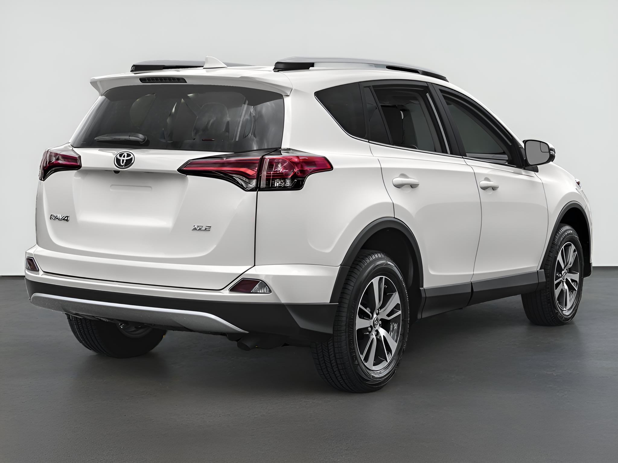 2018 Toyota RAV4 XLE AWD (Natl)