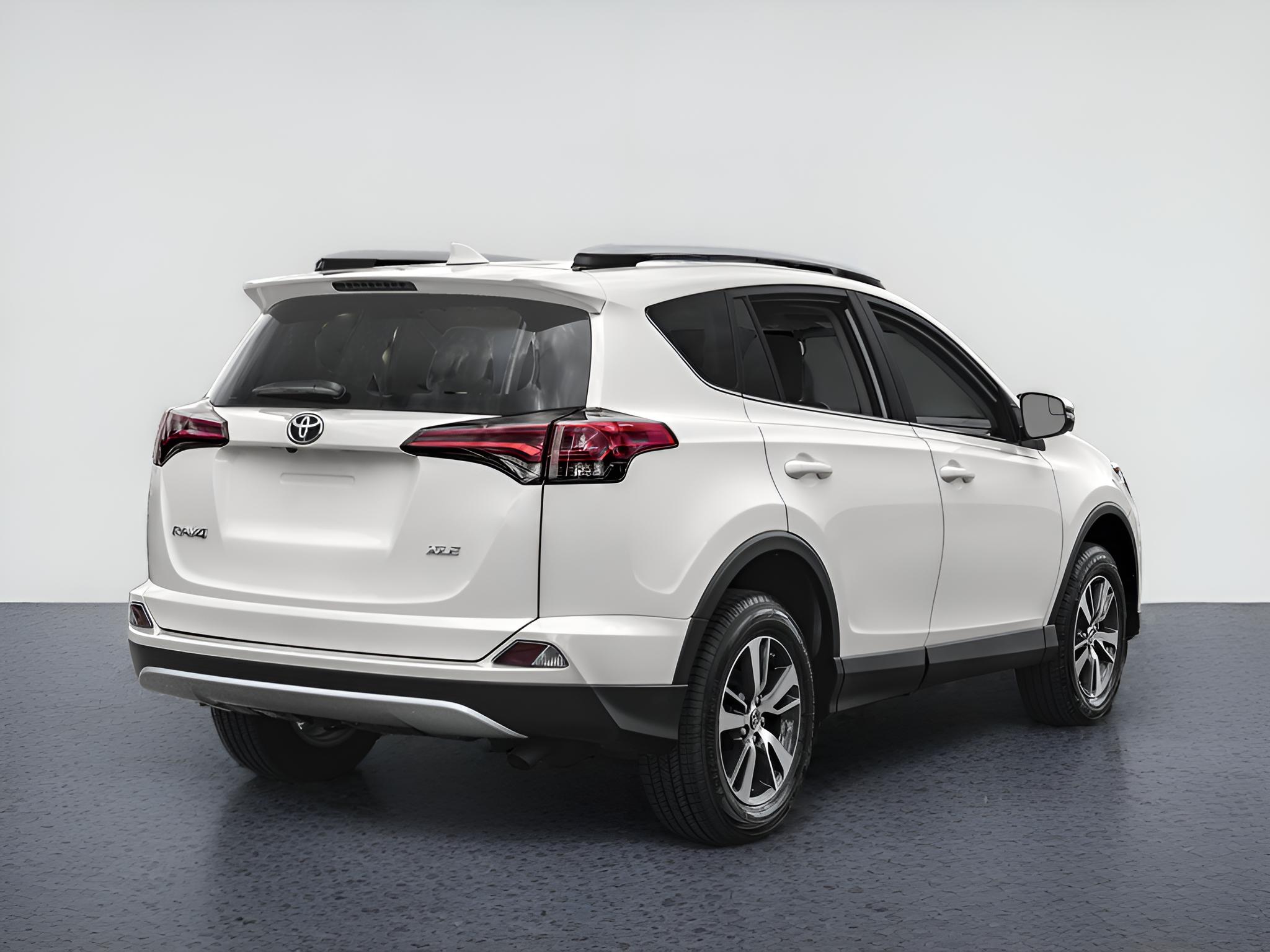2018 Toyota RAV4 XLE AWD (Natl)