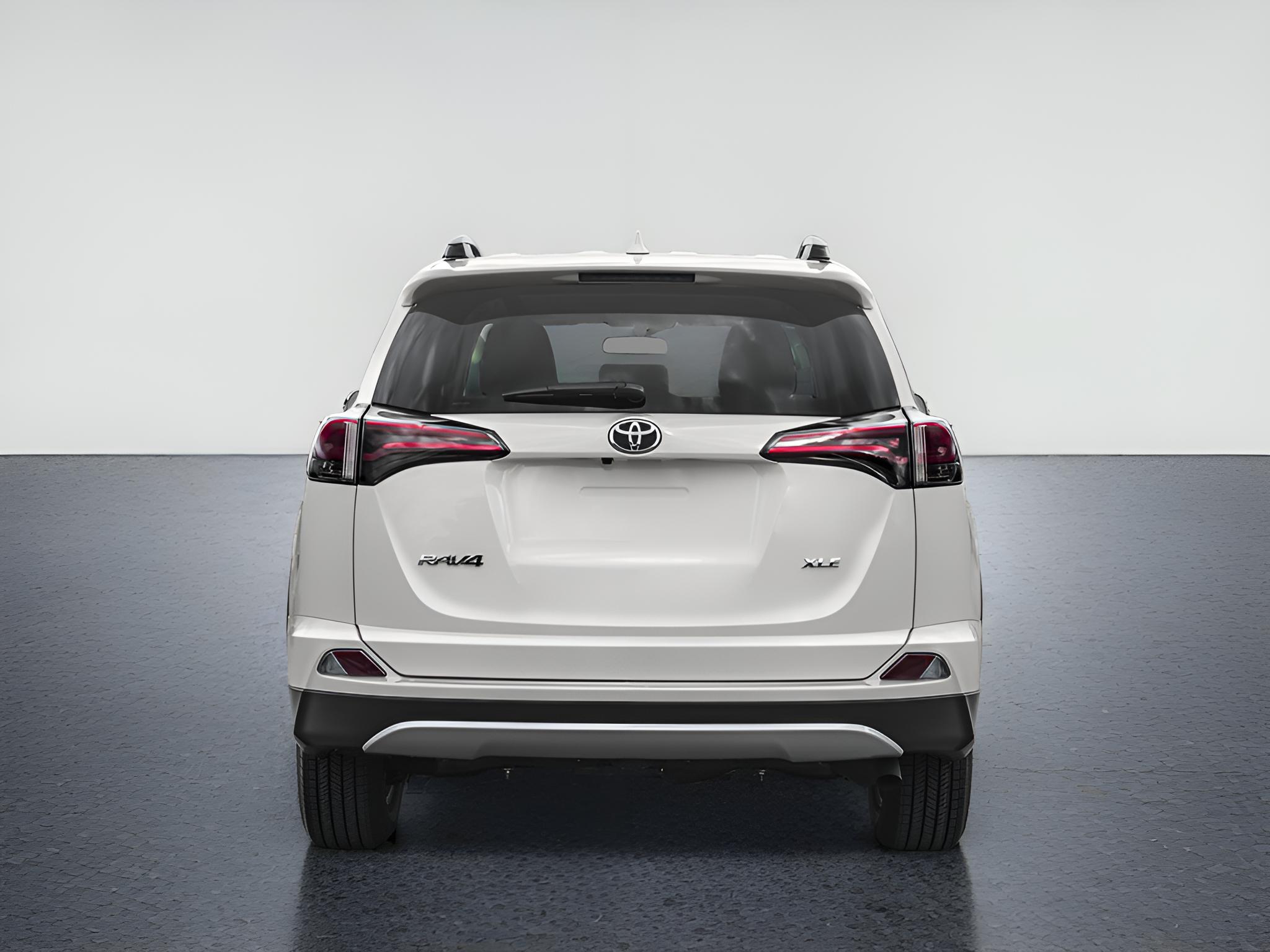 2018 Toyota RAV4 XLE AWD (Natl)