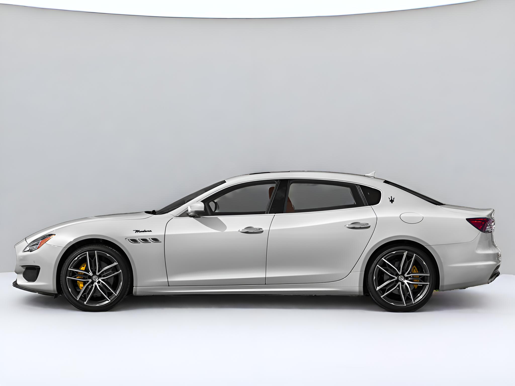 2022 Maserati Quattroporte Modena