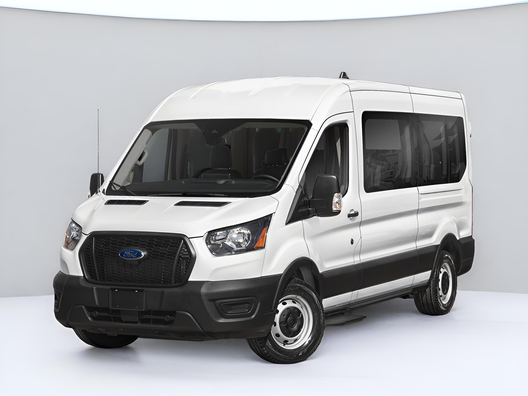 2023 Ford Transit Passenger Wagon XLT
