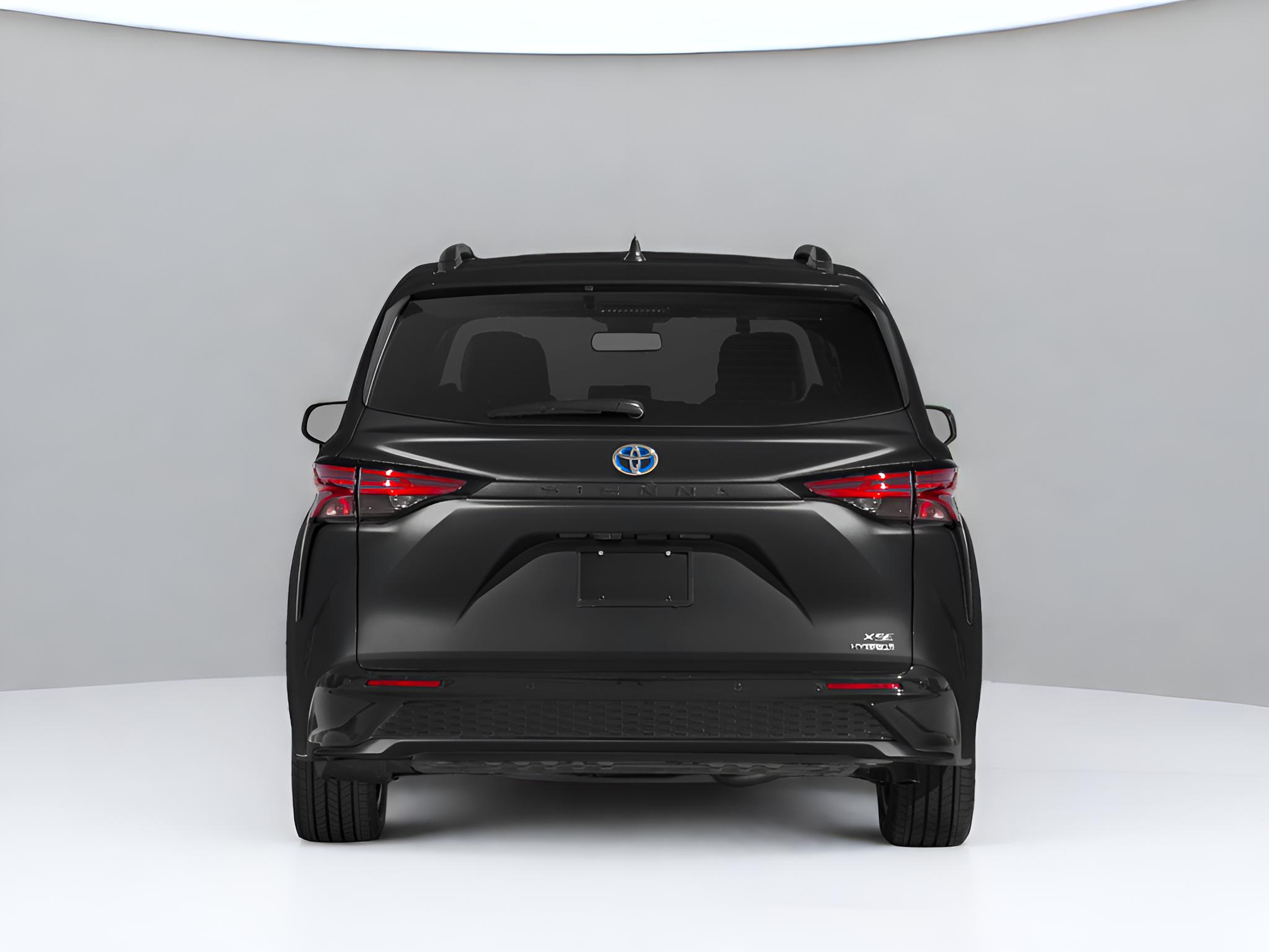 2023 Toyota Sienna XSE 7 Passenger