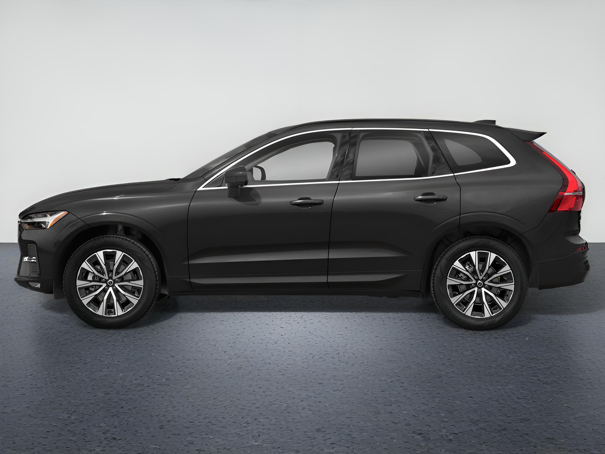 2023 Volvo XC60 B5 Plus Dark Theme