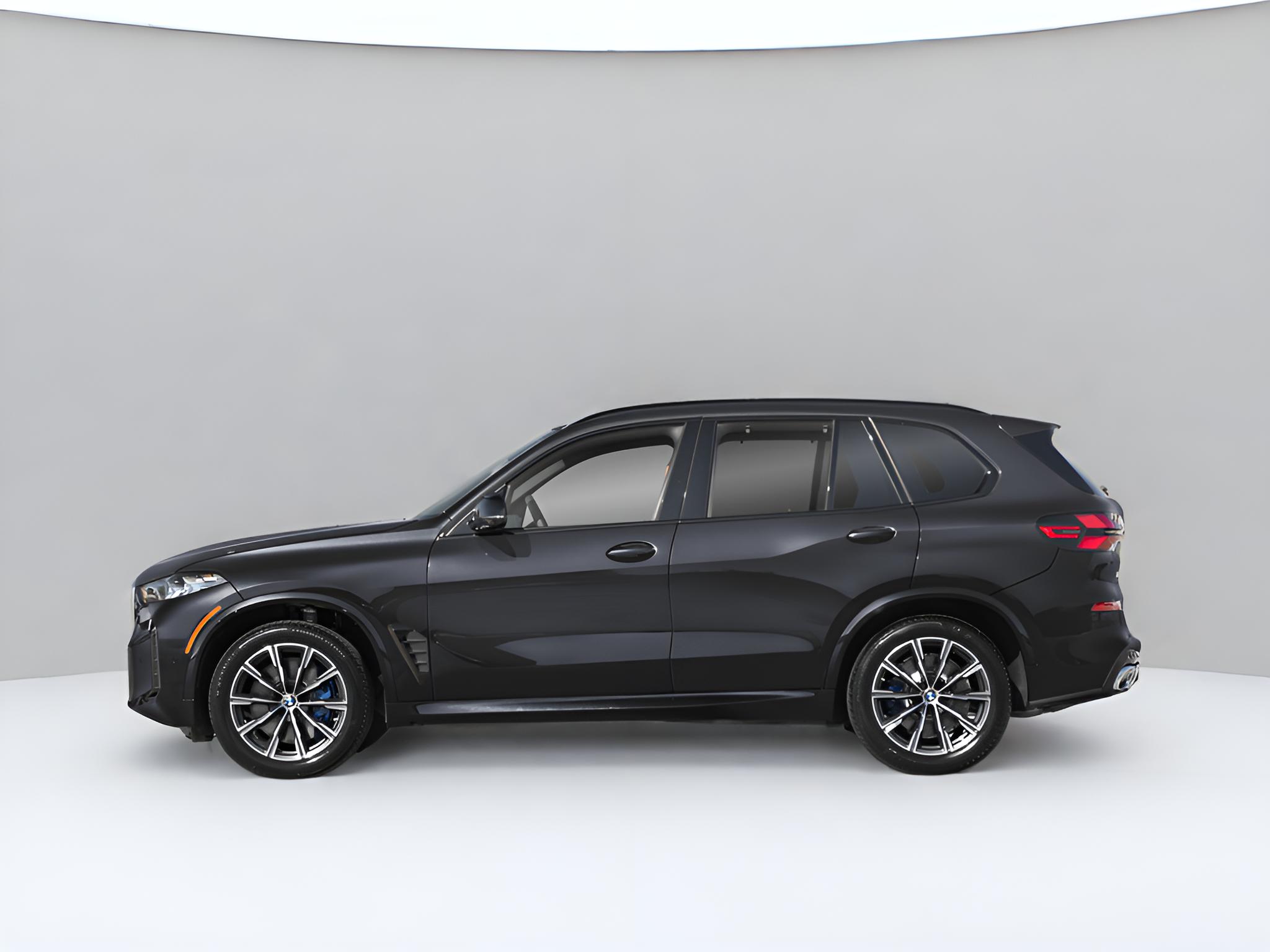 2024 BMW X5 M60i