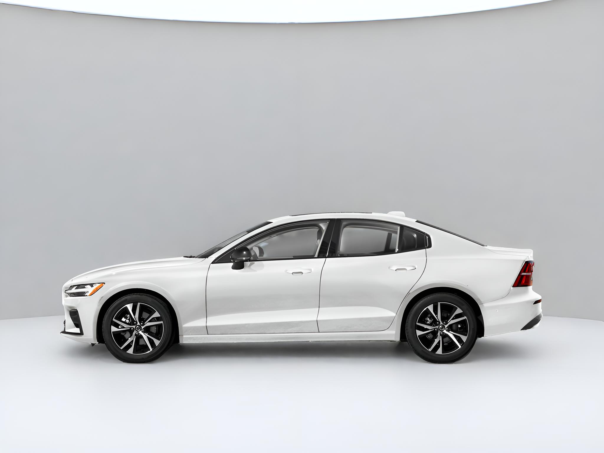 2024 Volvo S60 Core Dark Theme