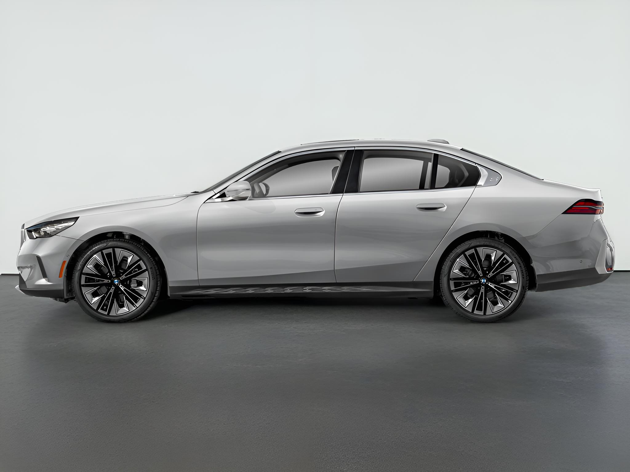 2025 BMW 5 Series 530i