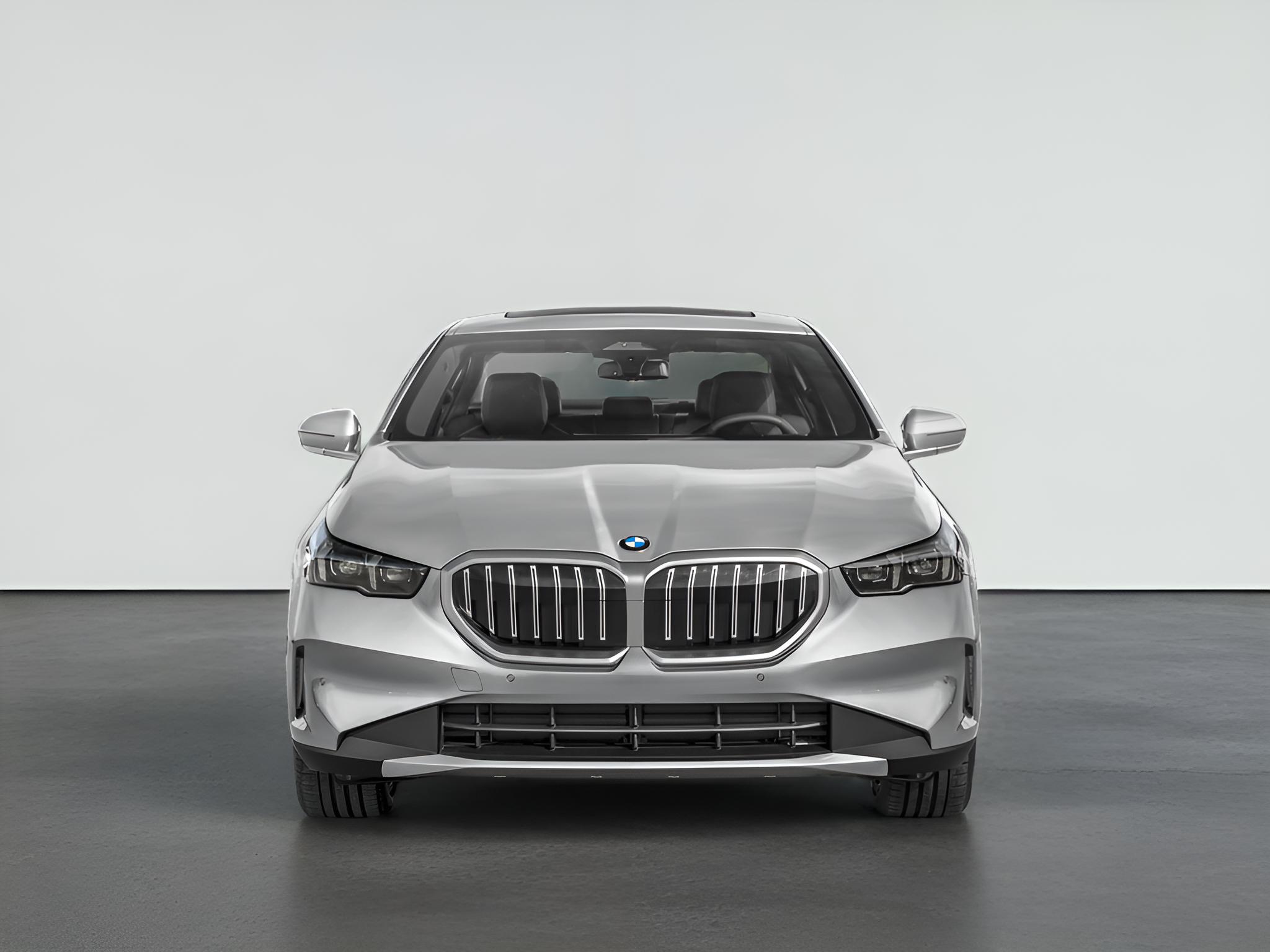 2025 BMW 5 Series 530i