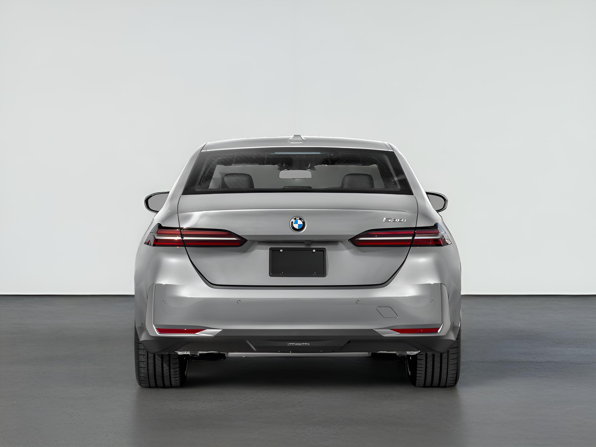 2025 BMW 5 Series 530i