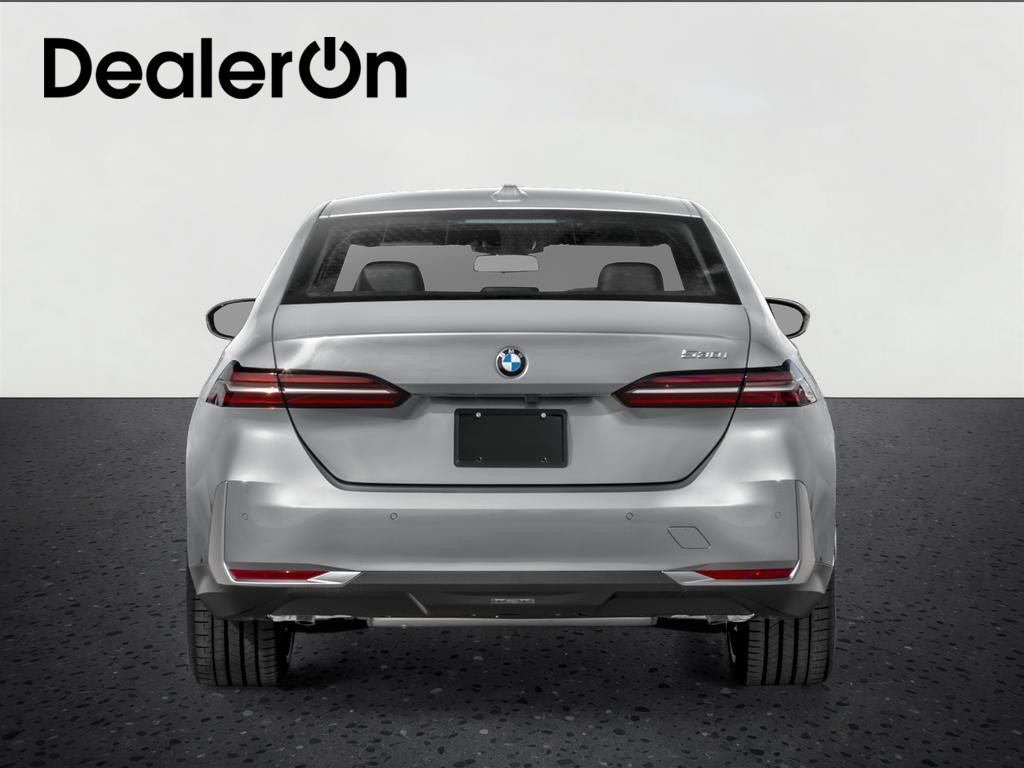 2025 BMW 5 Series 530i