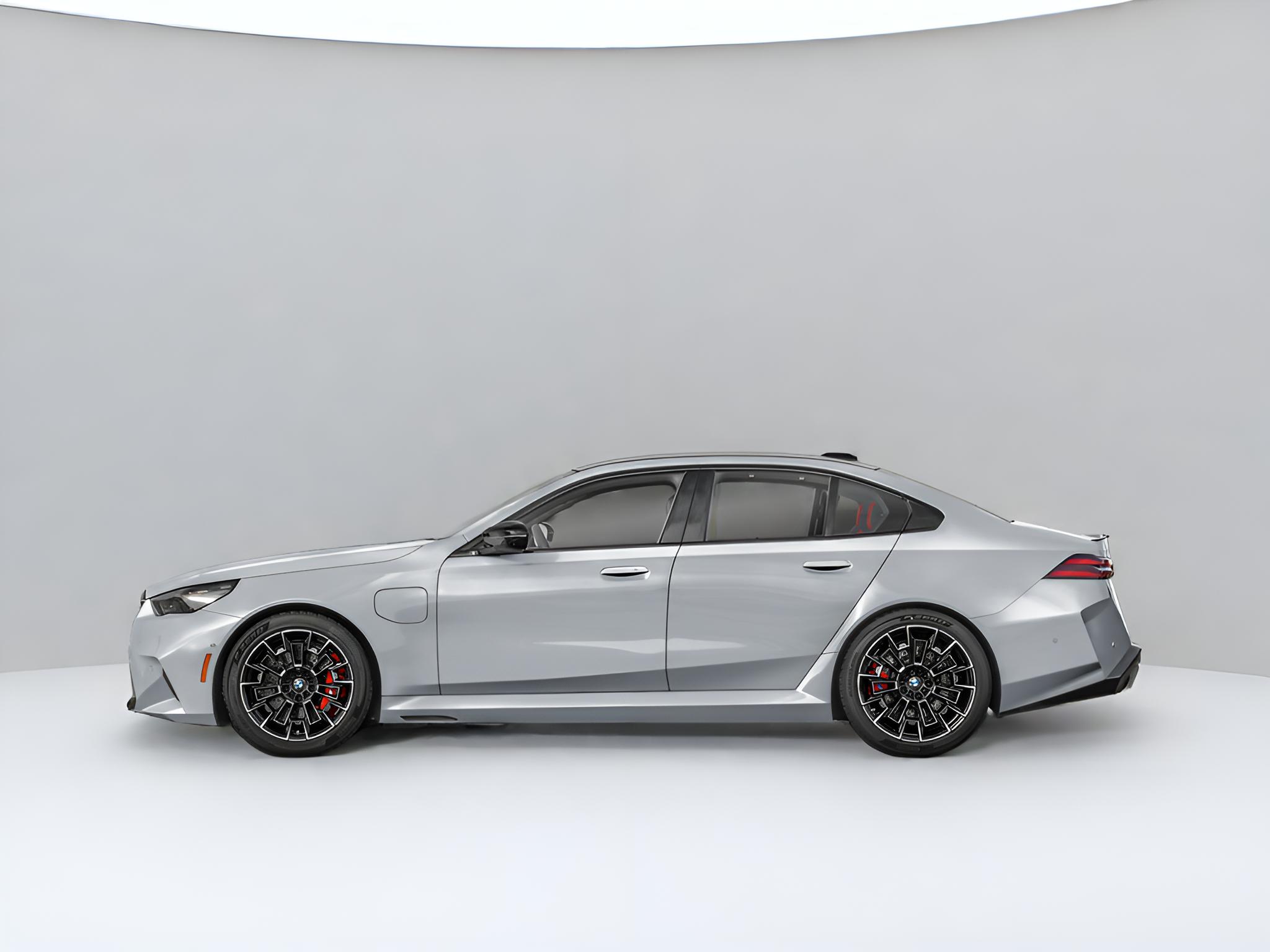 2025 BMW M5 Base