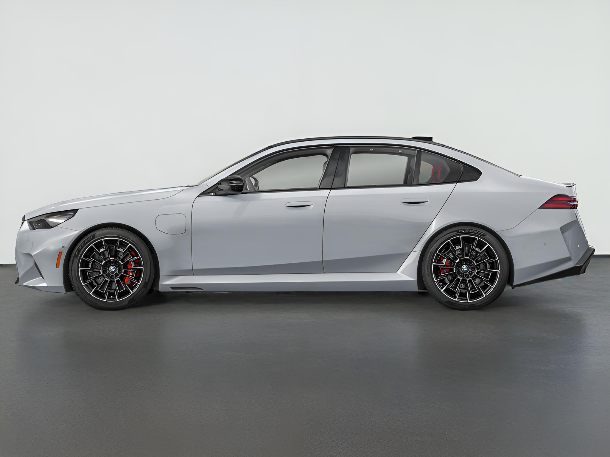 2025 BMW M5 Base