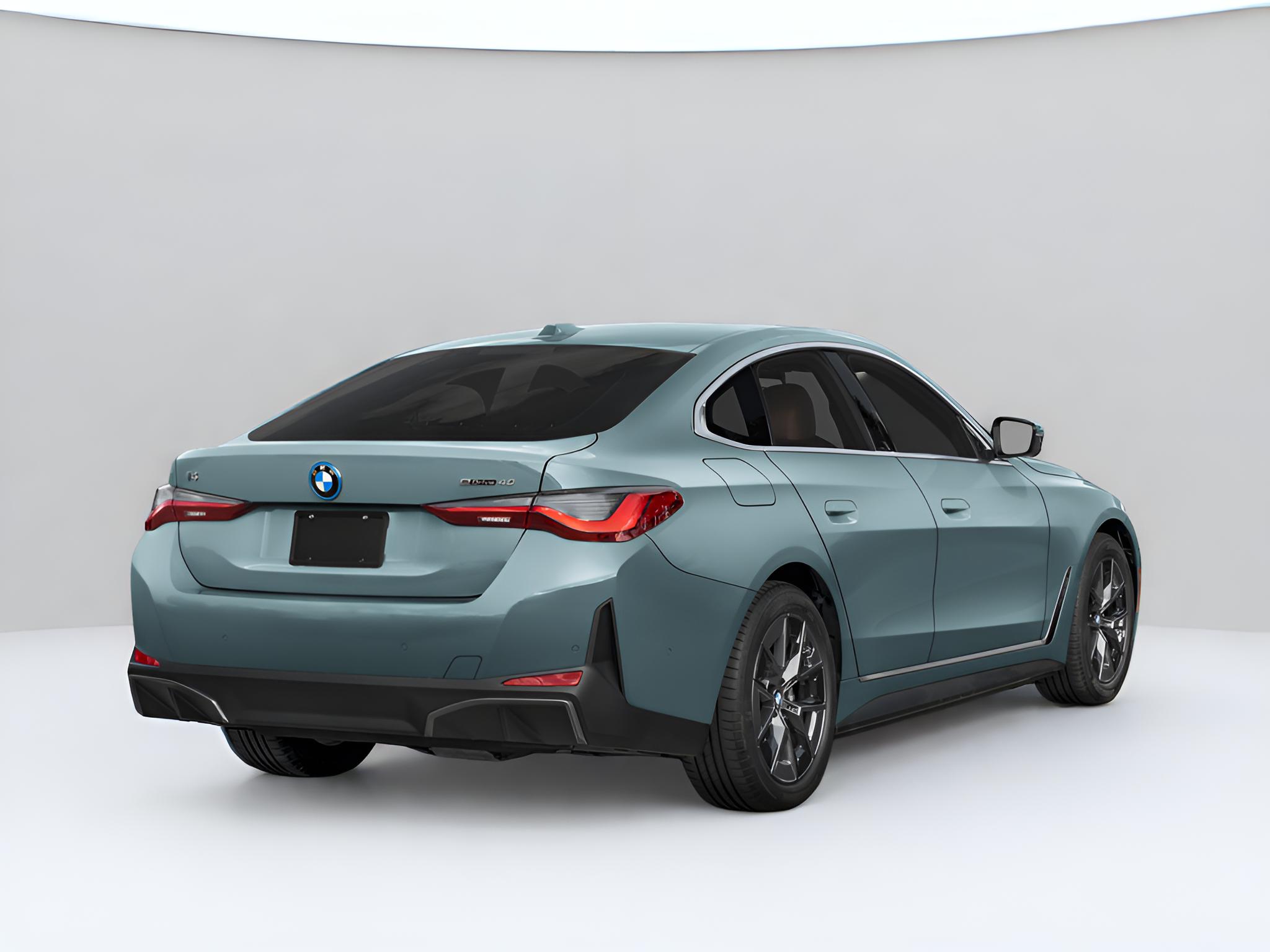 2025 BMW i4 eDrive40