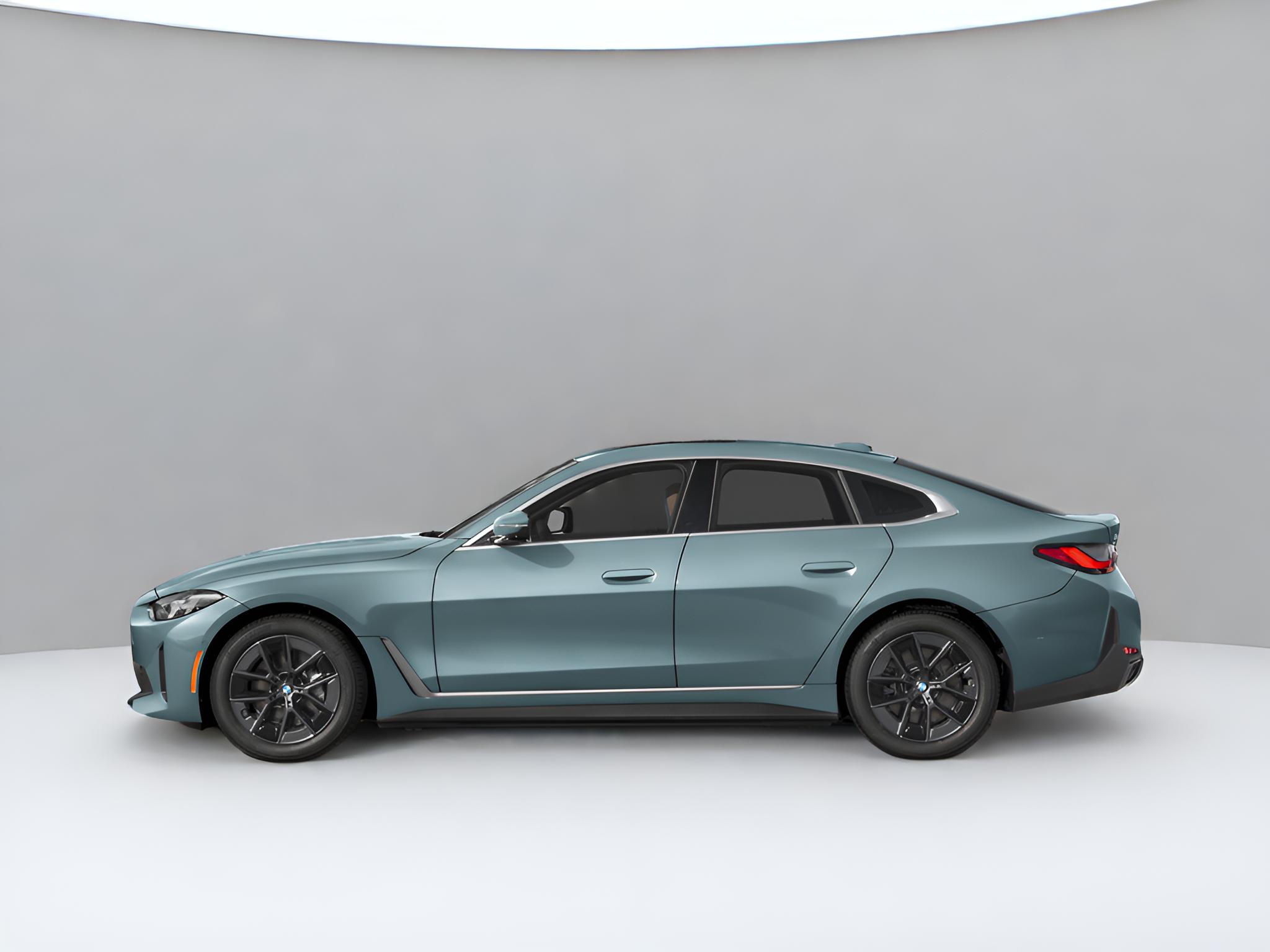 2025 BMW i4 eDrive40