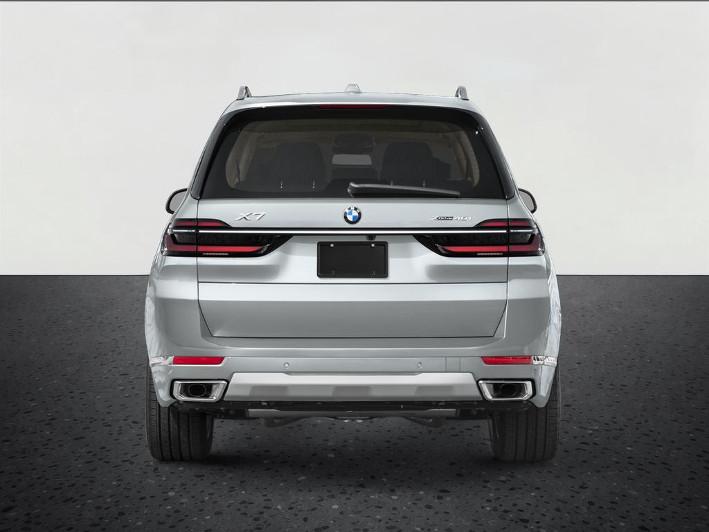2025 BMW X7 M60i