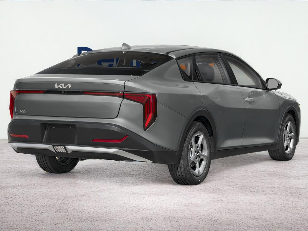 2025 Kia K4 LXS FWD