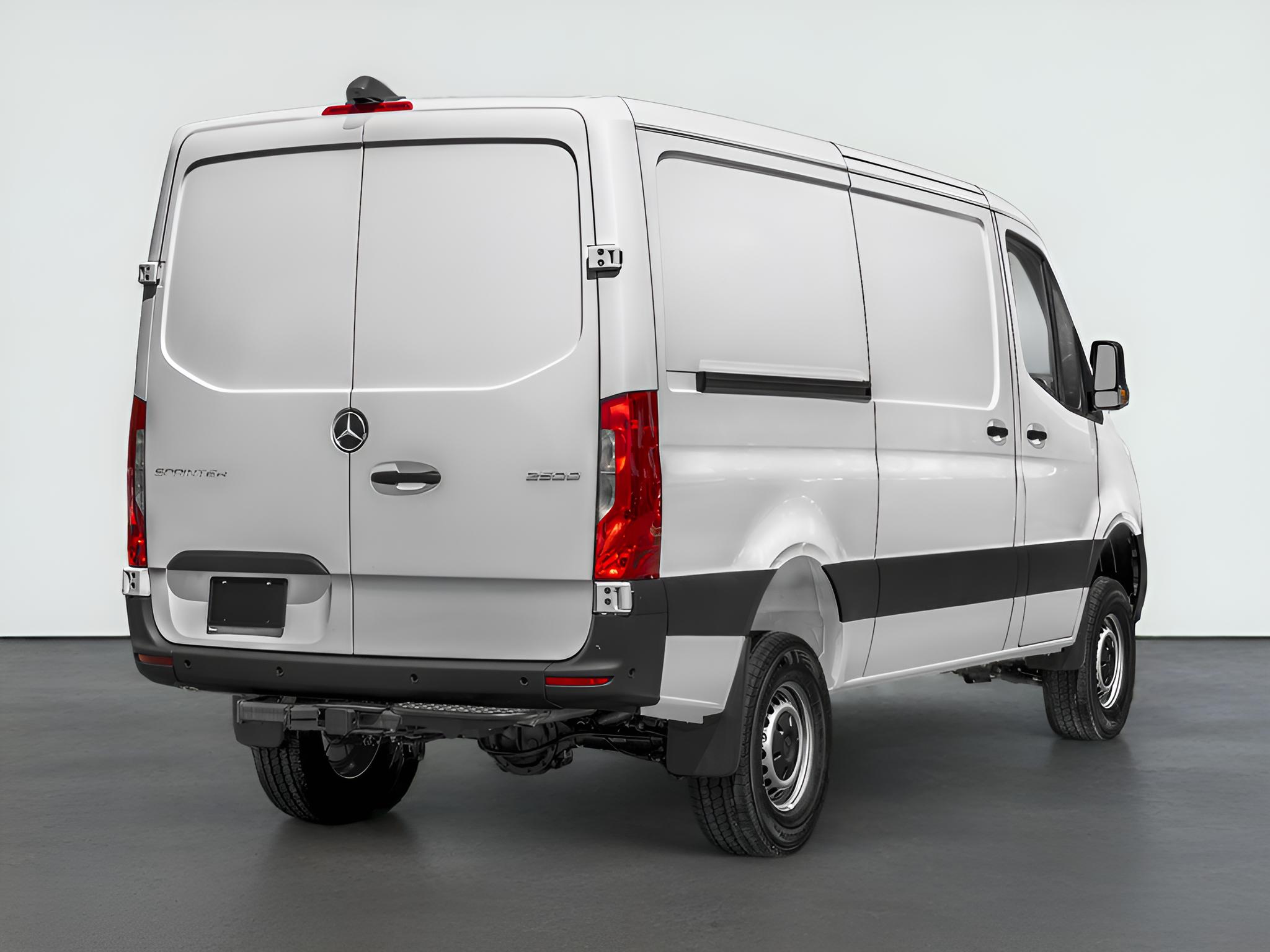 2025 Mercedes-Benz Sprinter Cargo Van Cargo 144 WB