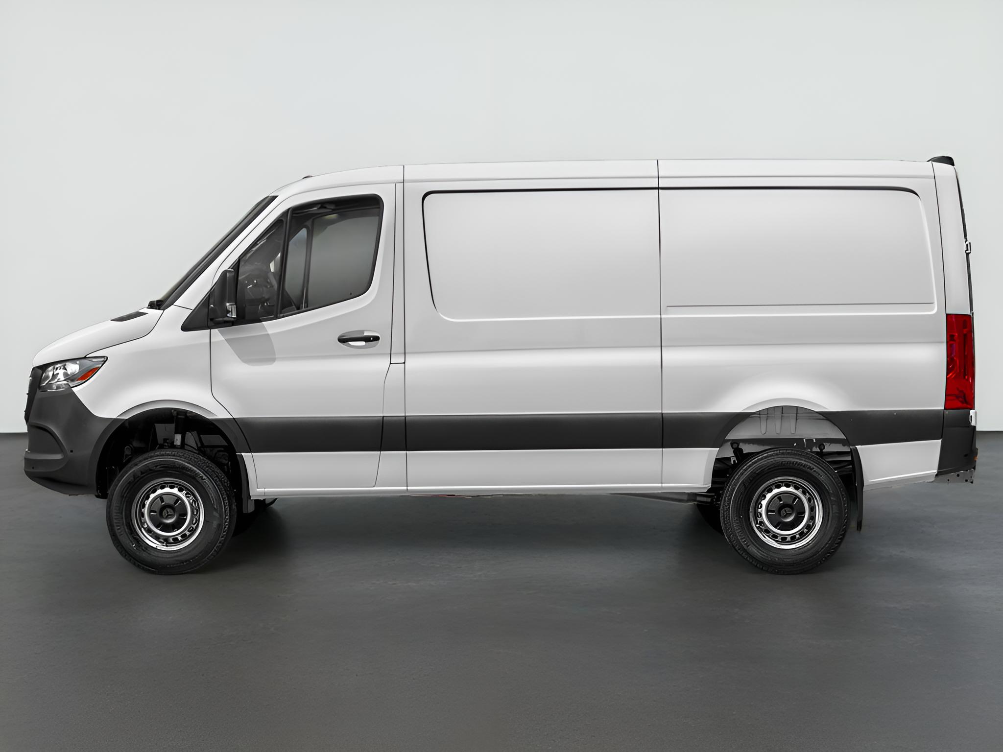 2025 Mercedes-Benz Sprinter Cargo Van Cargo 144 WB