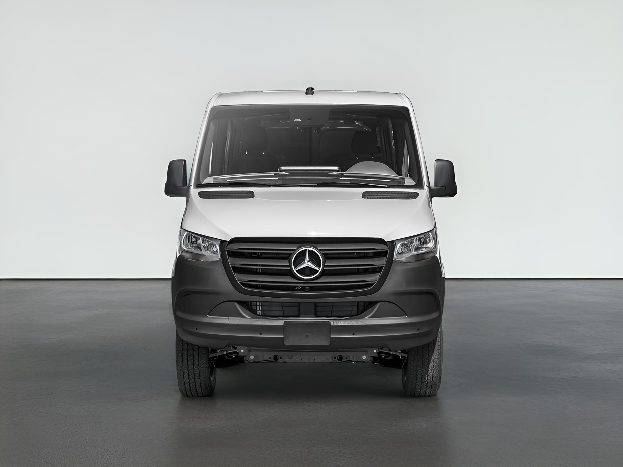 2025 Mercedes-Benz Sprinter Cargo Van Cargo 144 WB