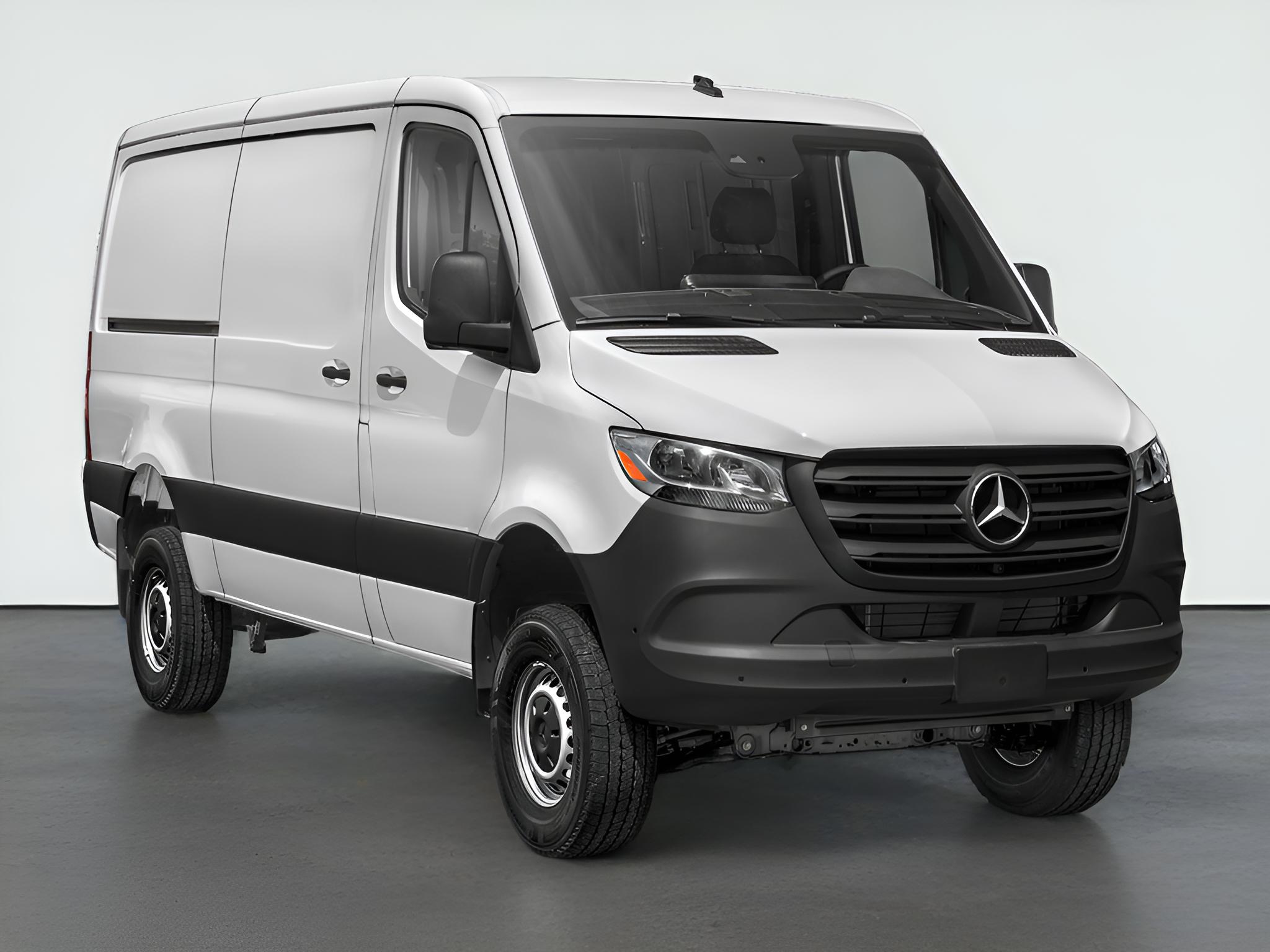 2025 Mercedes-Benz Sprinter Cargo Van Cargo 144 WB