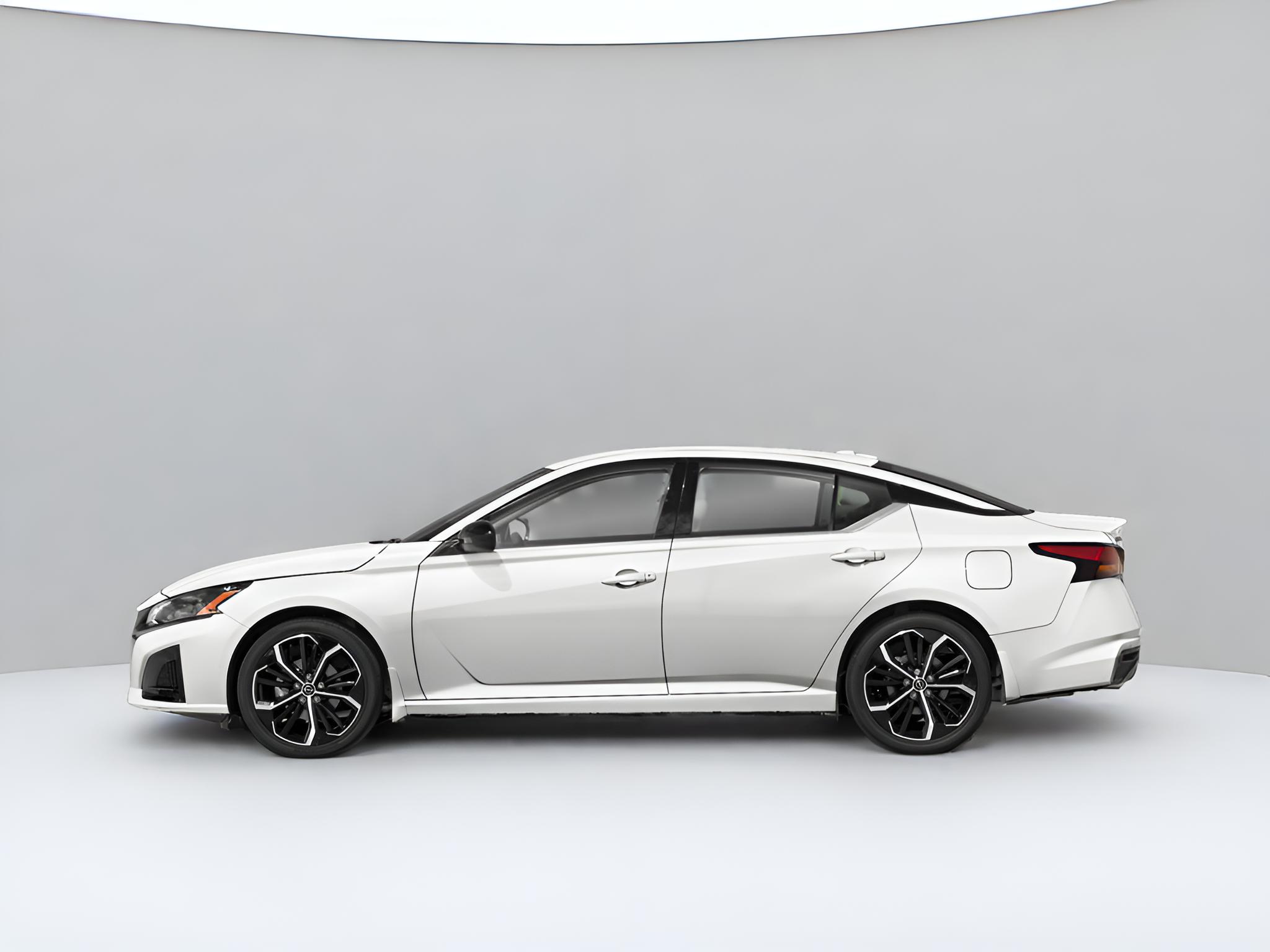 2025 Nissan Altima SR AWD