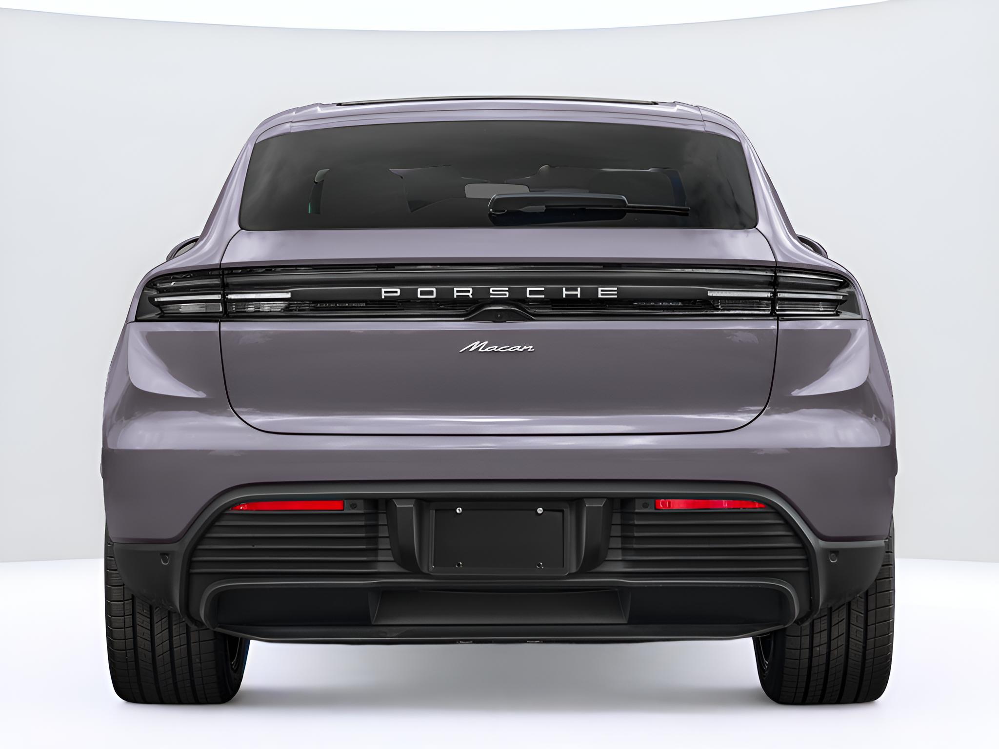2025 Porsche Macan Base
