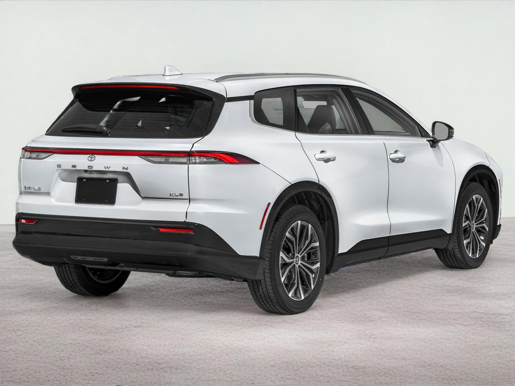 2025 Toyota Crown Signia Base