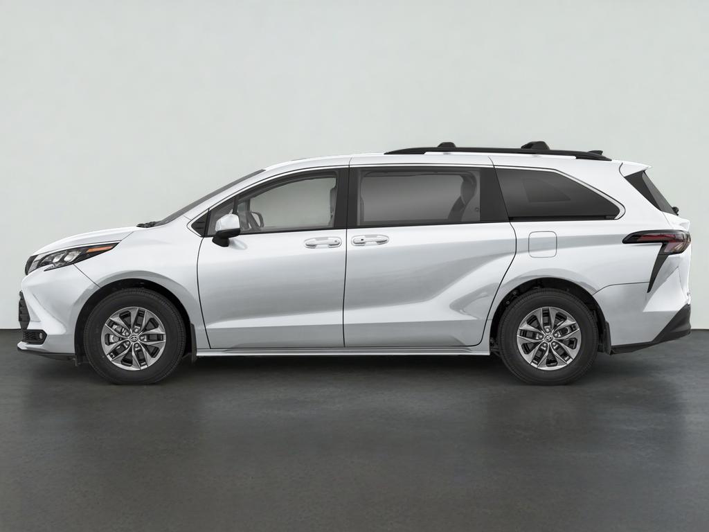 2025 Toyota Sienna XLE 8 Passenger