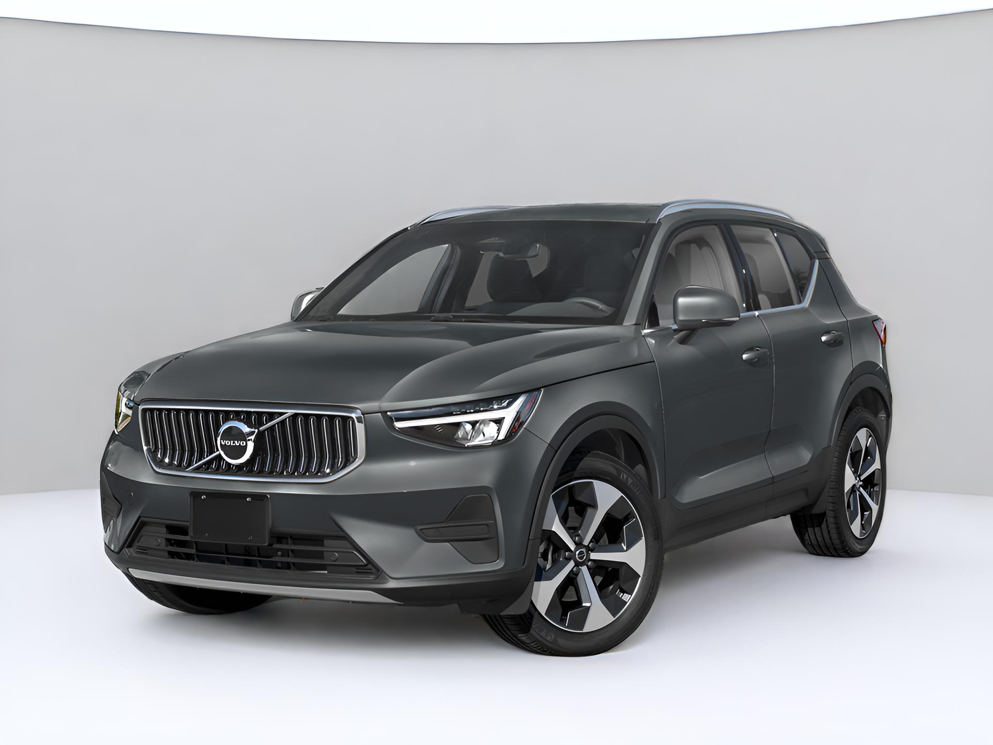 2025 Volvo XC40 B5 Plus Dark Theme