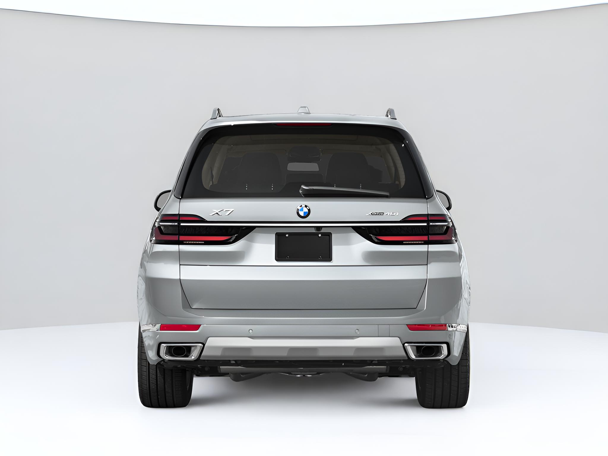 2025 BMW X7 M60i