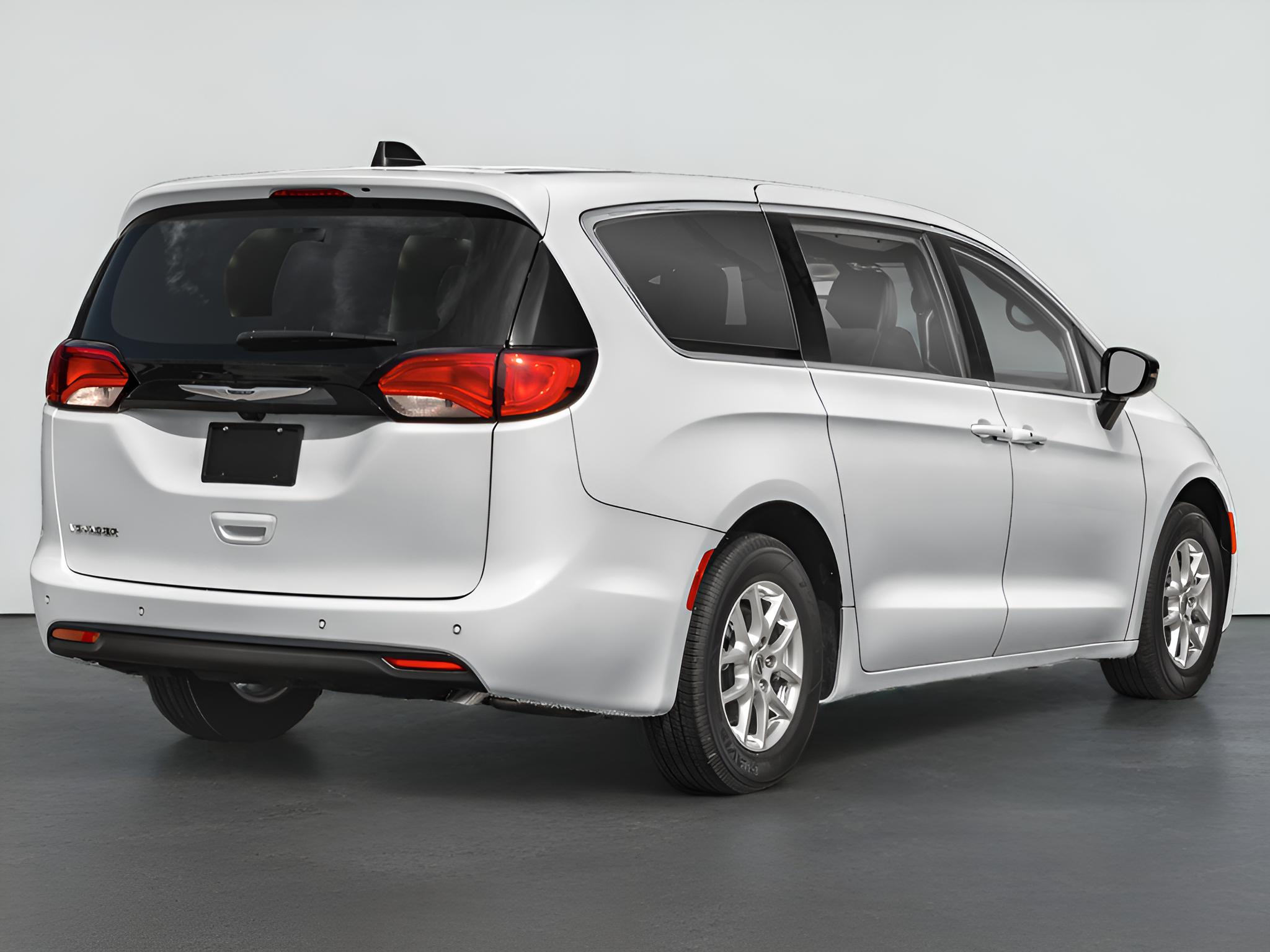 2026 Chrysler Voyager LX