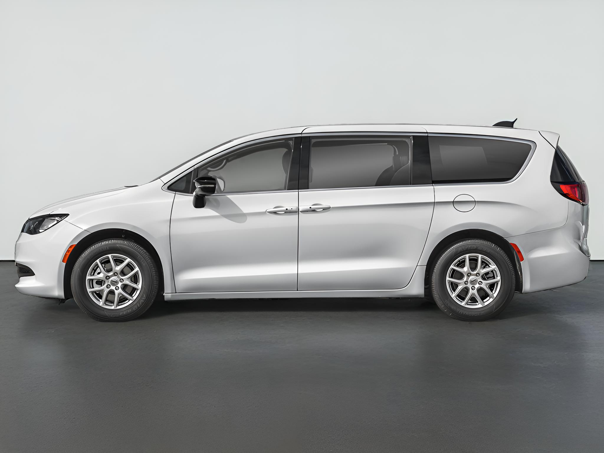 2026 Chrysler Voyager LX