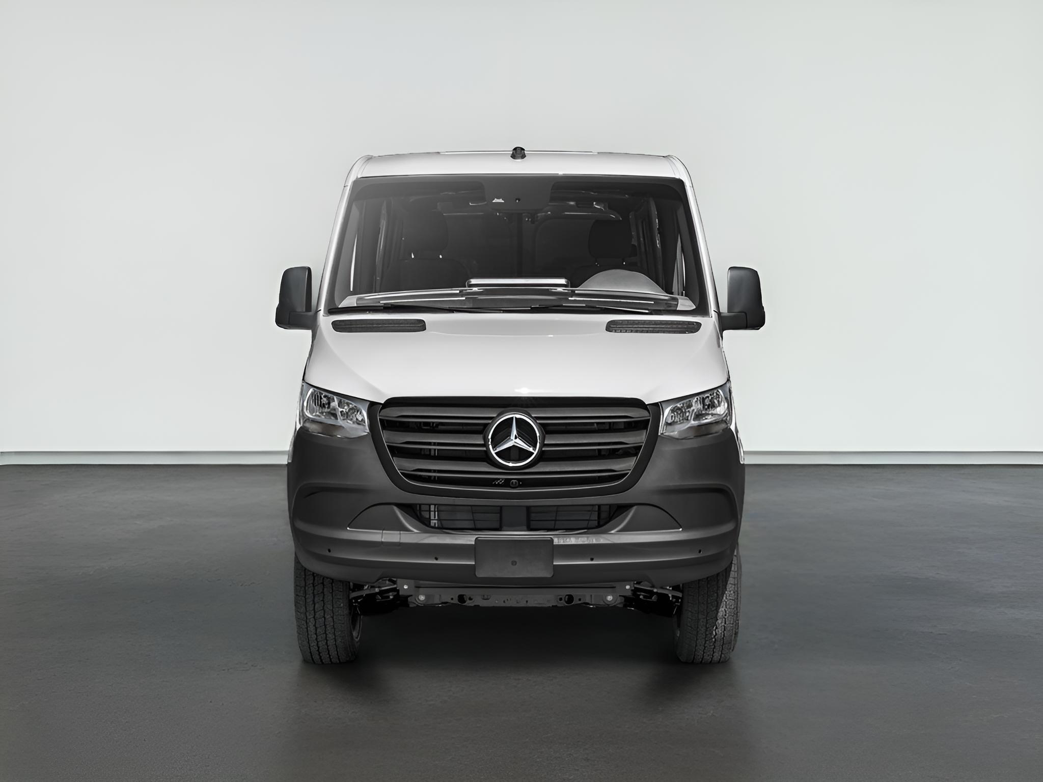 2025 Mercedes-Benz Sprinter Cargo Van Cargo 144 WB