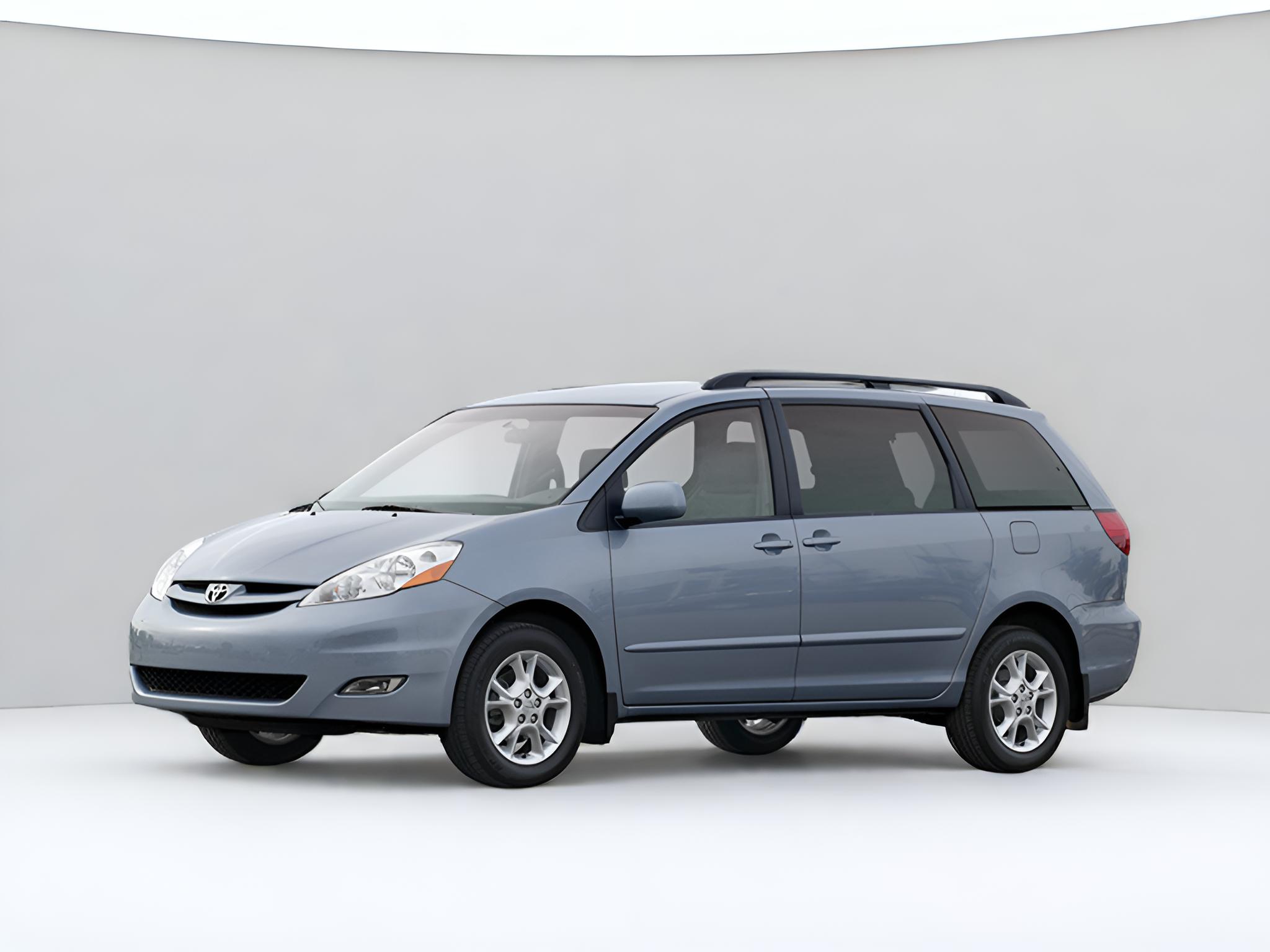 2008 Toyota Sienna Base