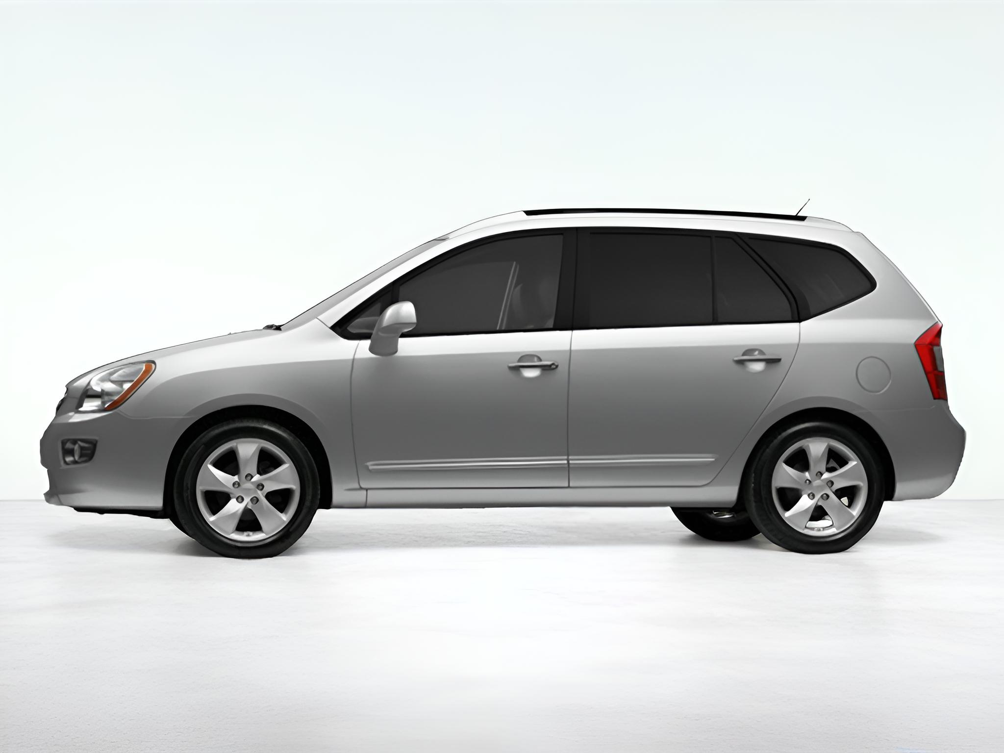 2009 Kia Rondo LX