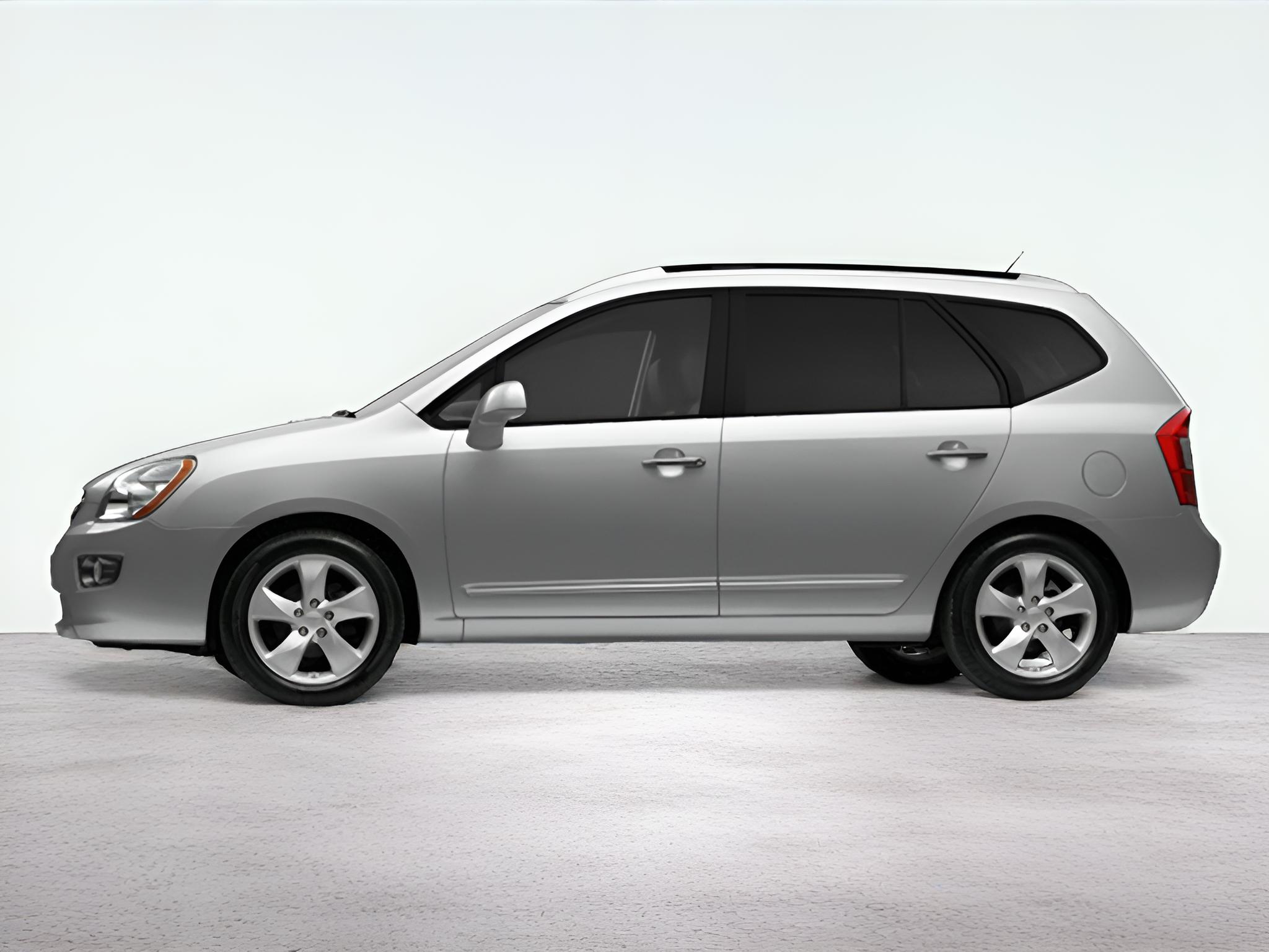 2009 Kia Rondo LX