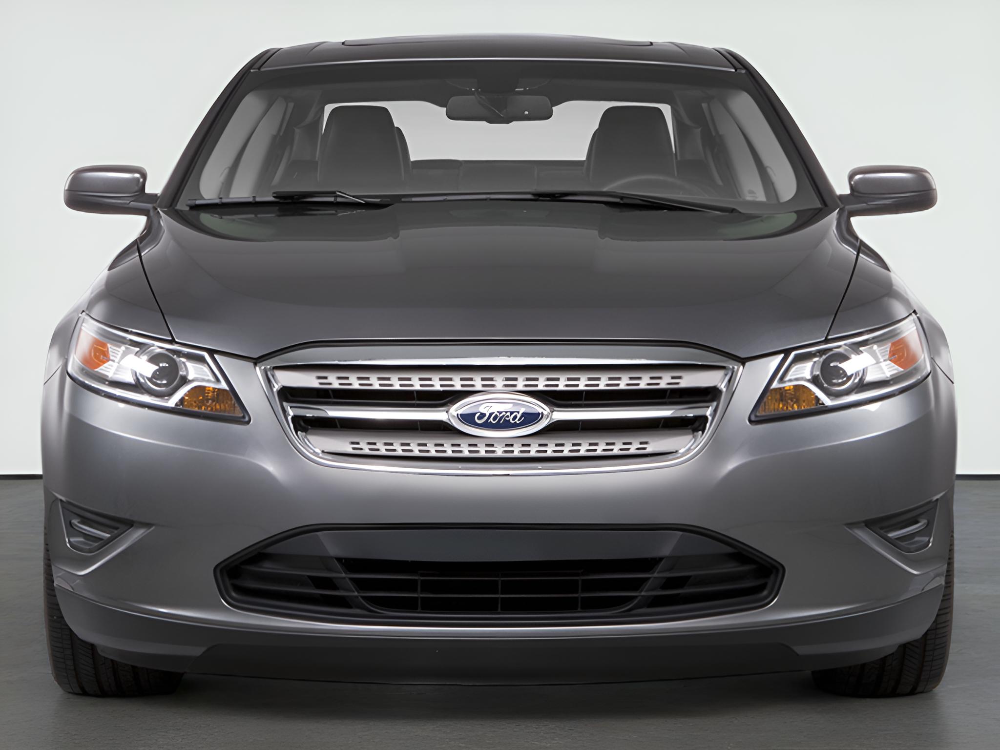 2010 Ford Taurus SEL