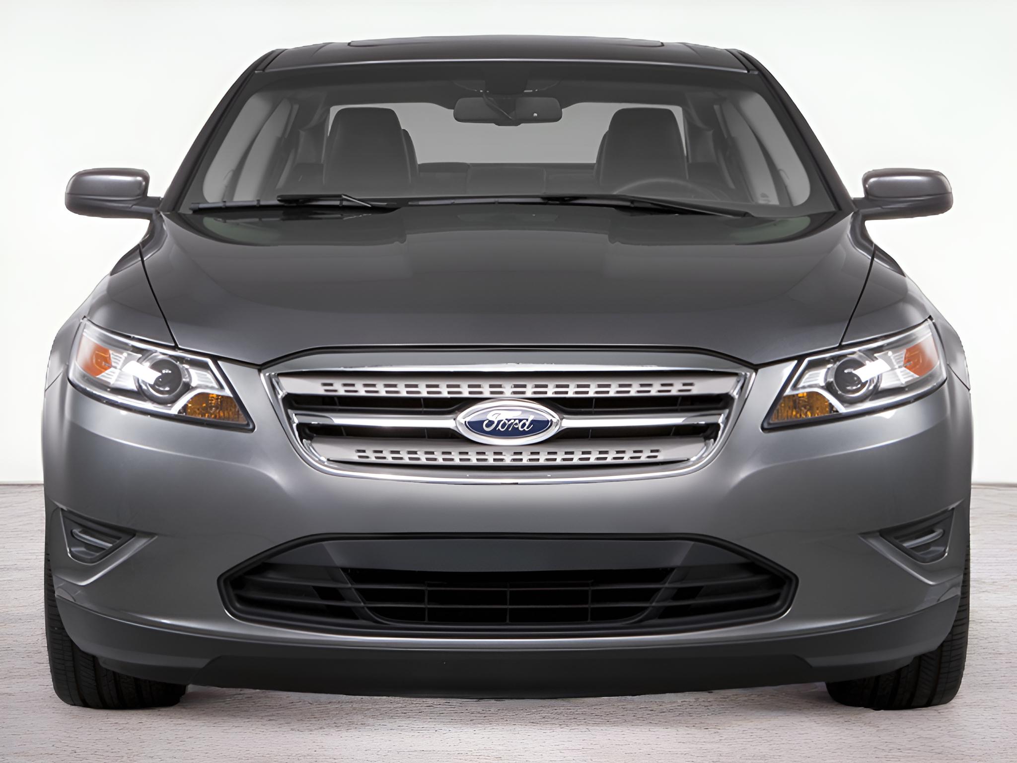 2010 Ford Taurus SEL