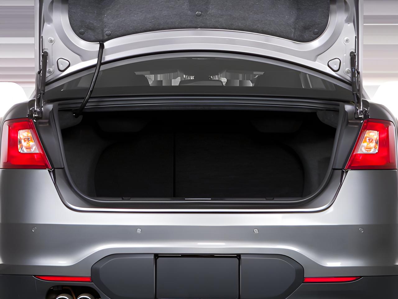 2010 Ford Taurus SEL