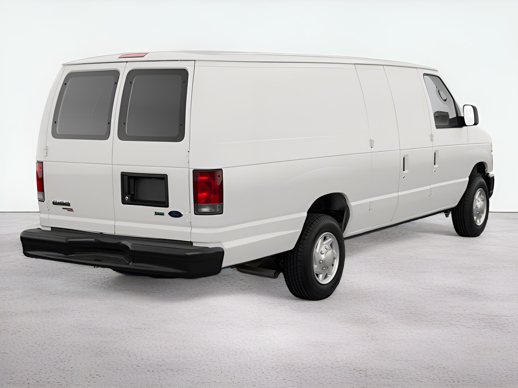 2011 Ford E-Series Wagon XL
