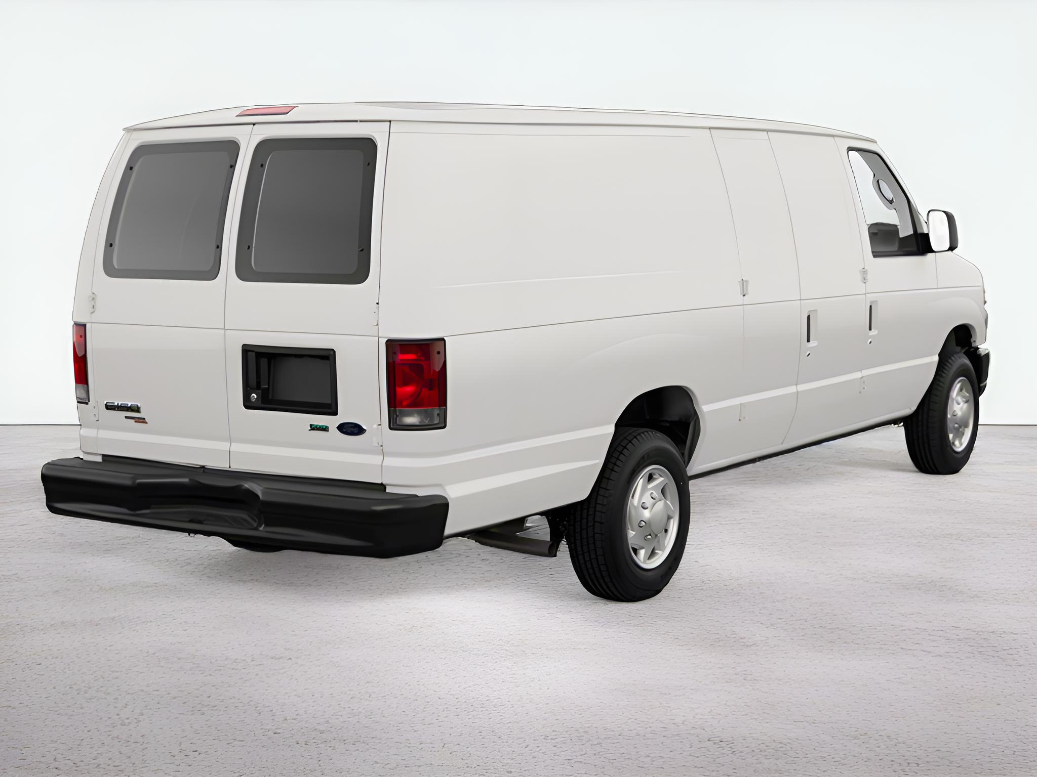 2011 Ford E-Series Wagon XL