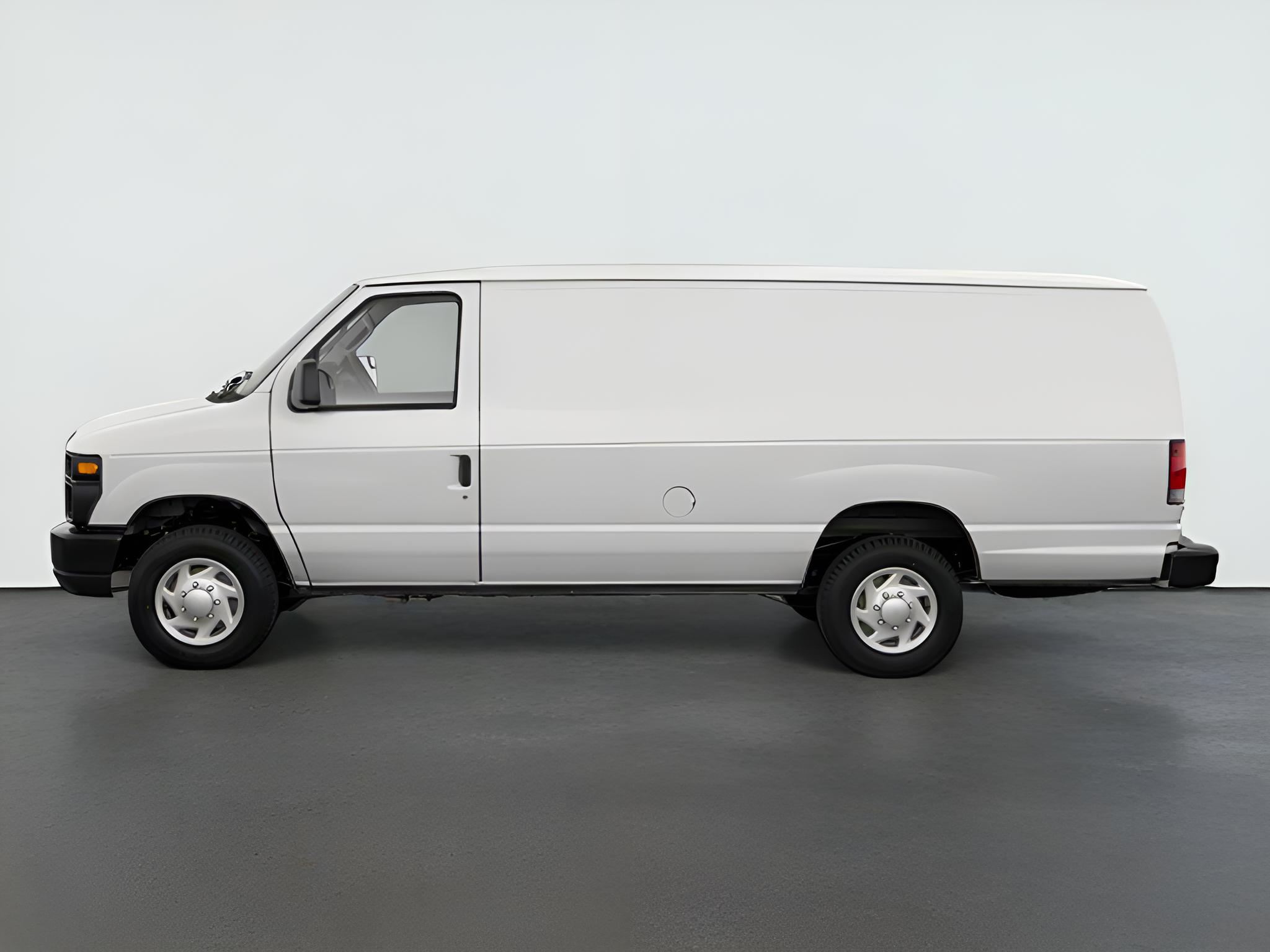 2011 Ford E-Series Wagon XL