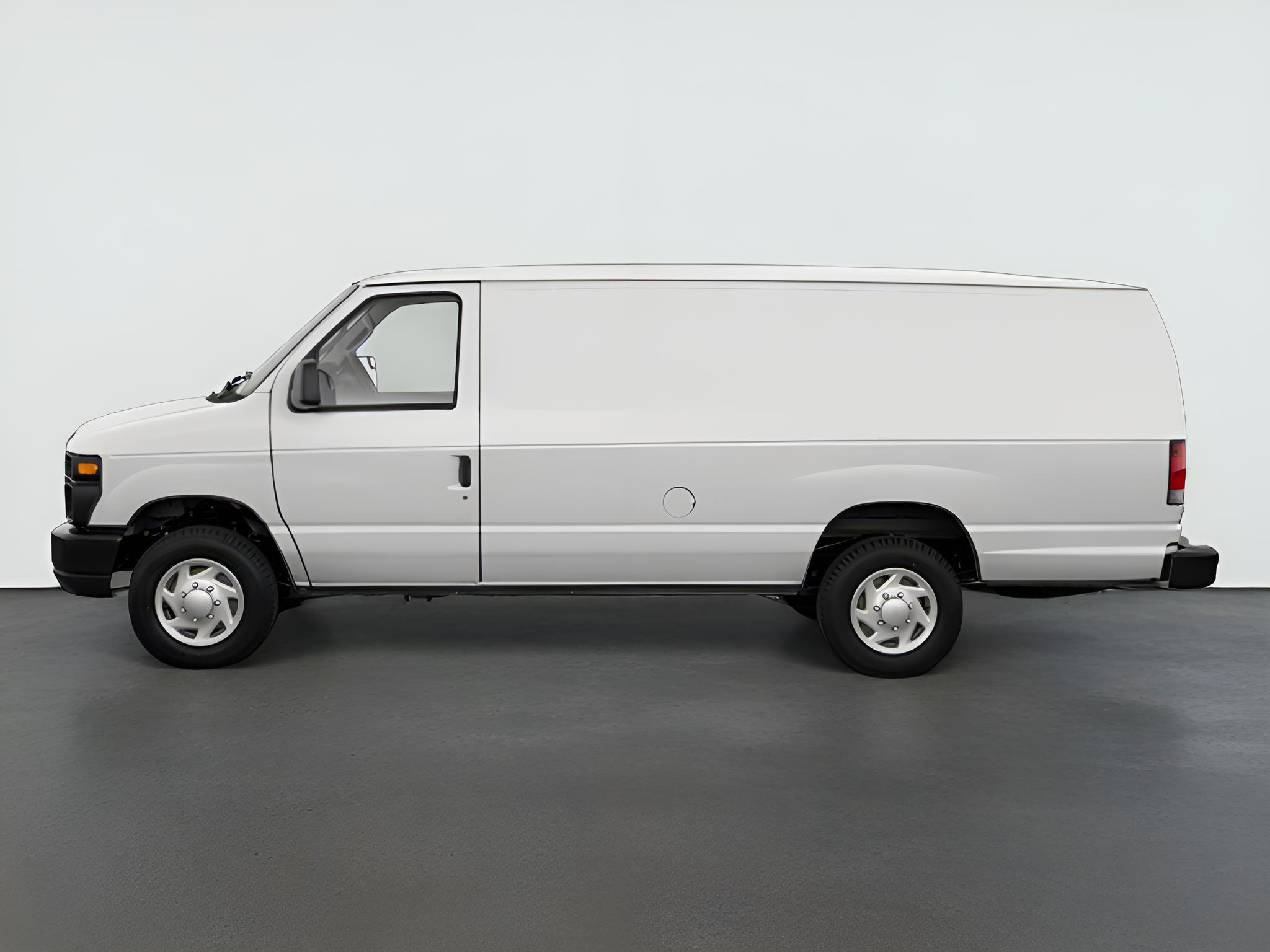 2011 Ford E-Series Wagon XL