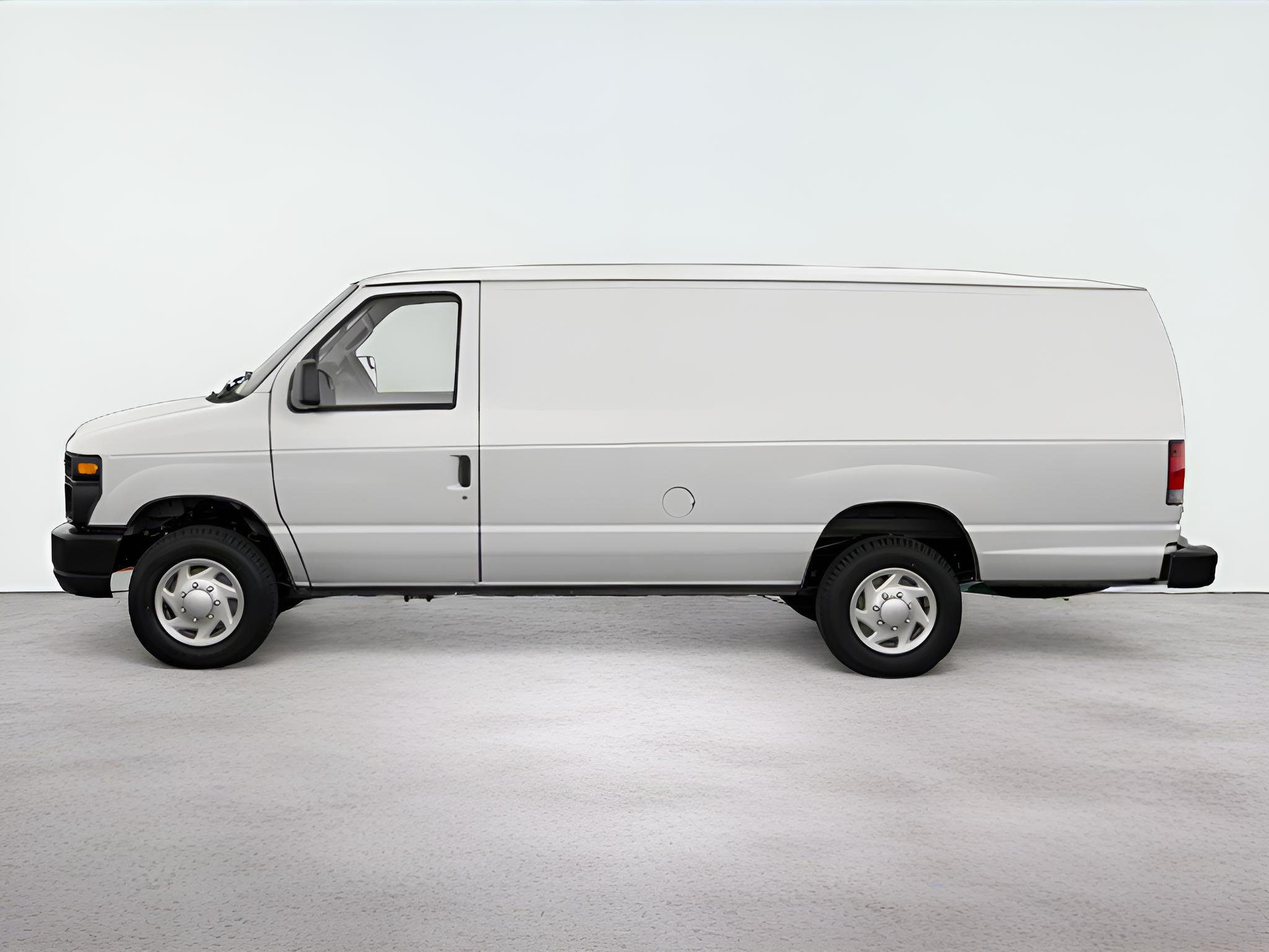 2011 Ford E-Series Wagon XL