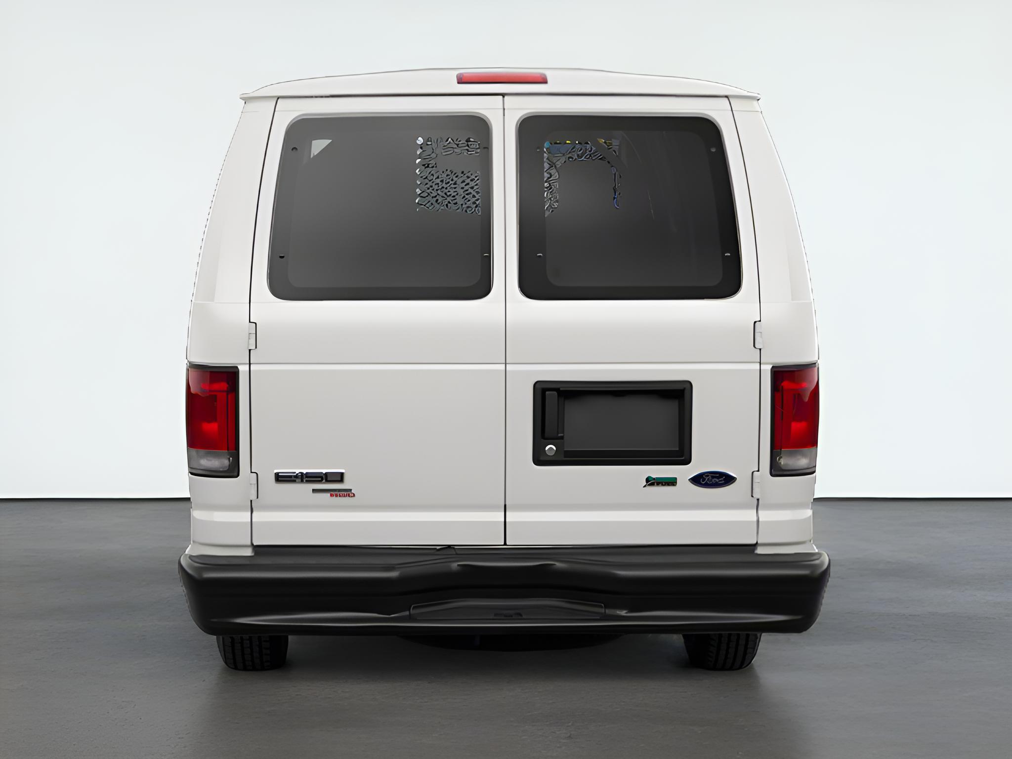 2011 Ford E-Series Wagon XLT